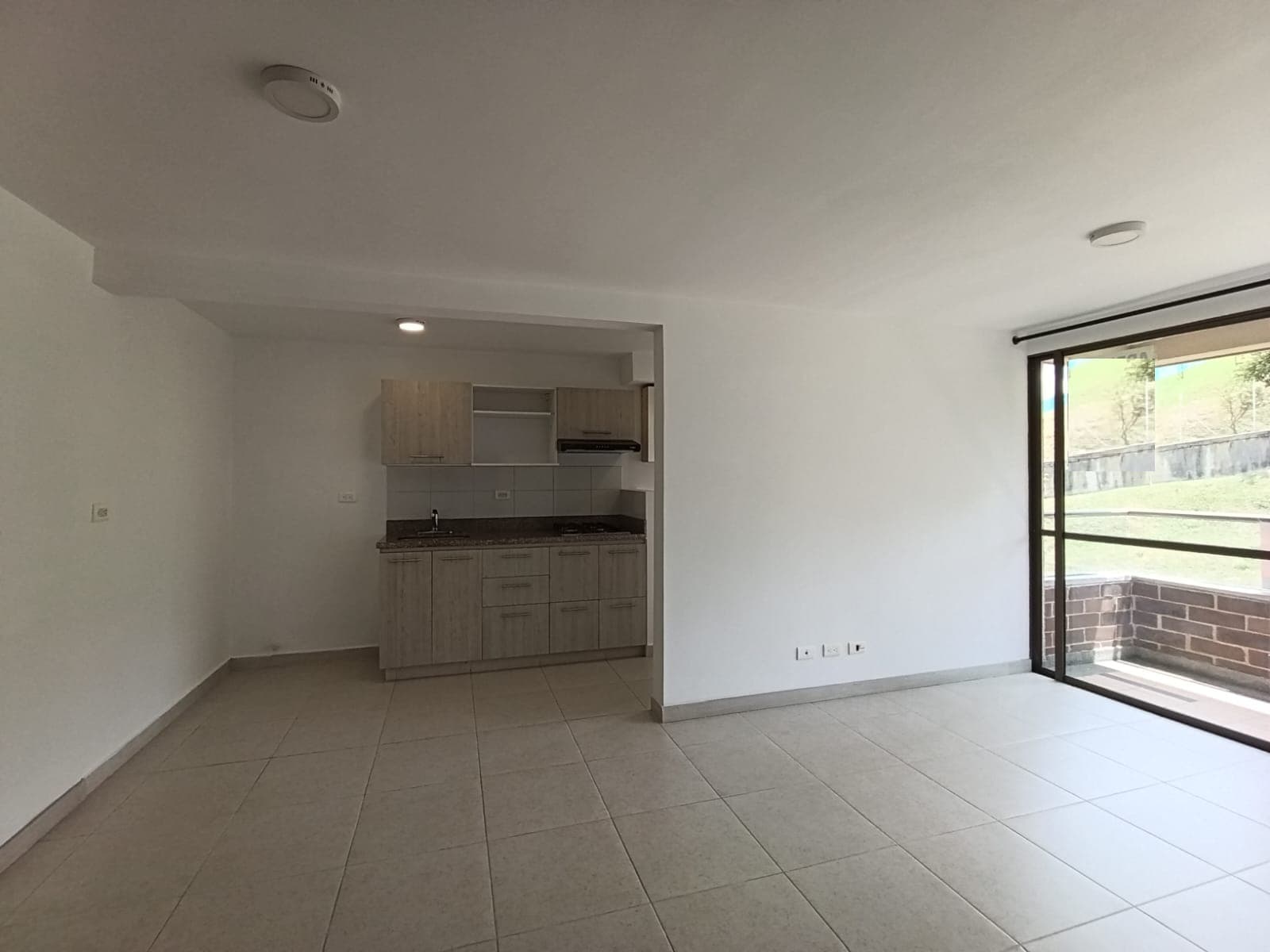 Apartamento en arriendo en Aves María, Sabaneta — foto 5 de 16