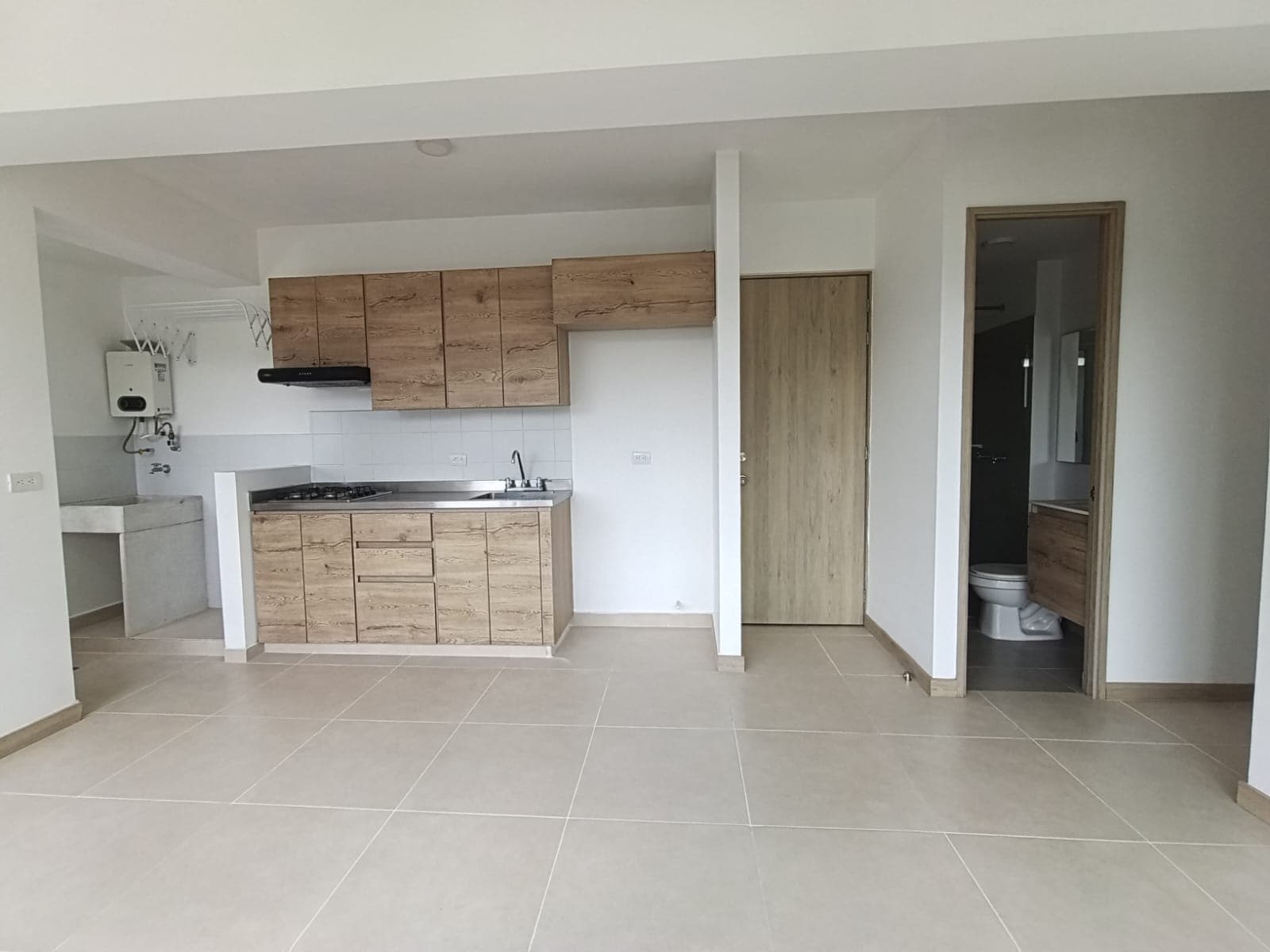 Apartamento en arriendo en Aves María, Sabaneta — foto 3 de 14