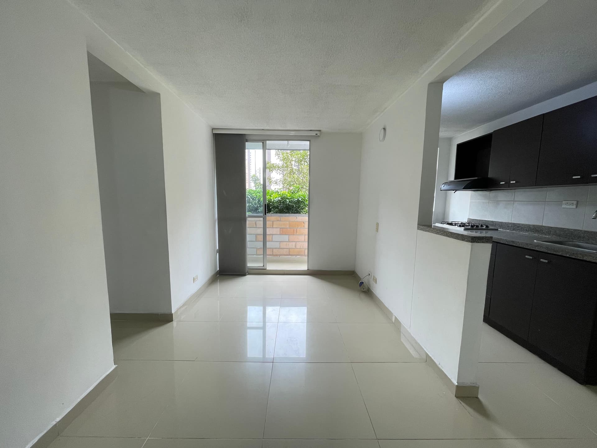 Apartamento en arriendo en La Loma De Los Bernal, Belen, Medellín — foto 1 de 14