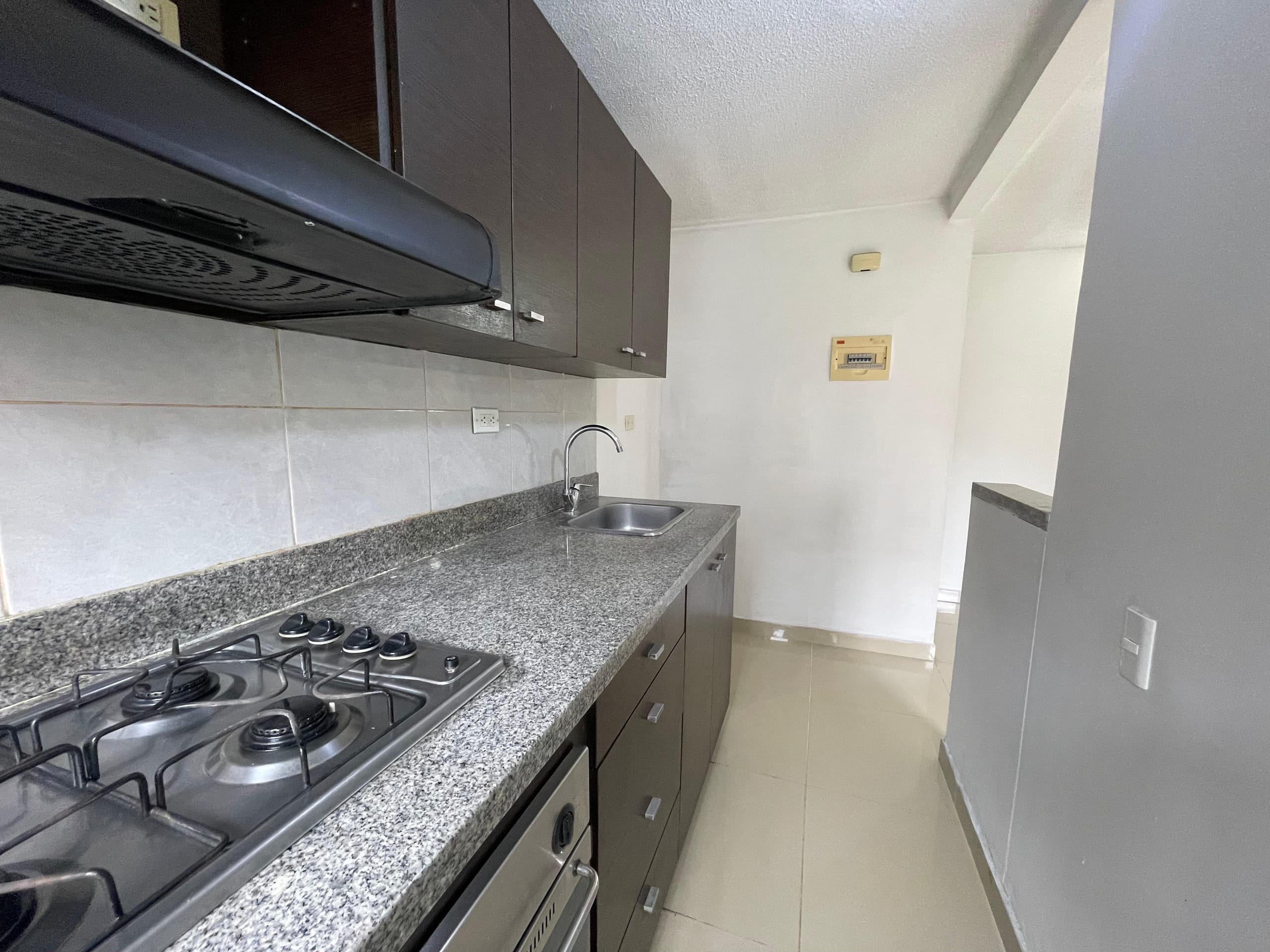 Apartamento en arriendo en La Loma De Los Bernal, Belen, Medellín — foto 3 de 14