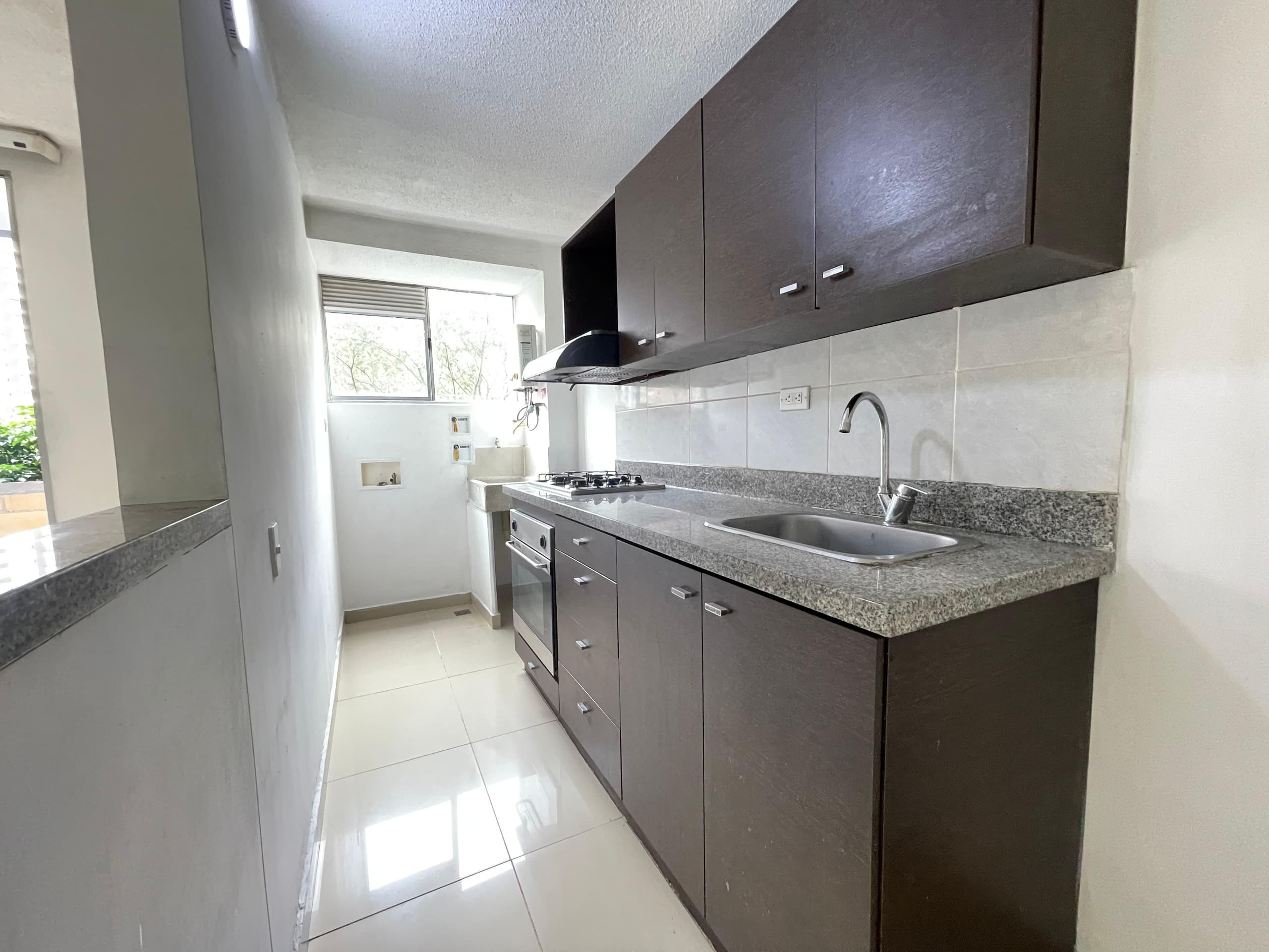 Apartamento en arriendo en La Loma De Los Bernal, Belen, Medellín — foto 4 de 14