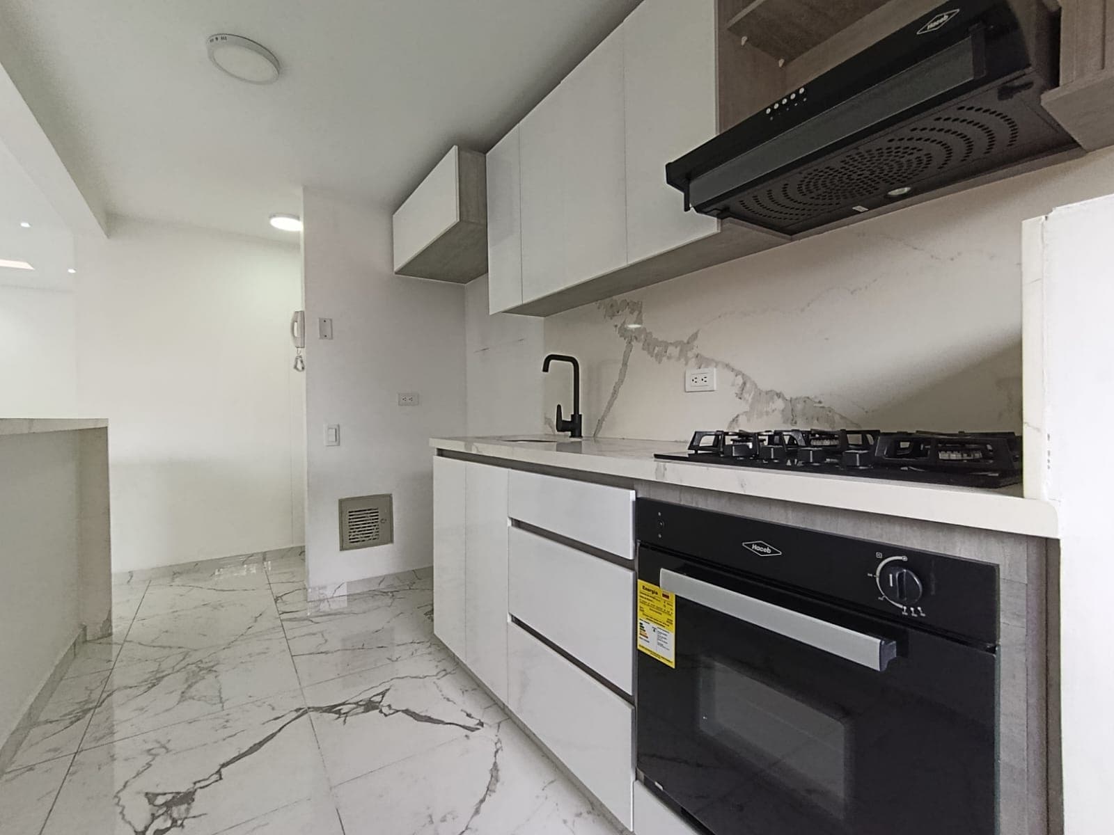 Apartamento en arriendo en Aves María, Sabaneta — foto 4 de 19