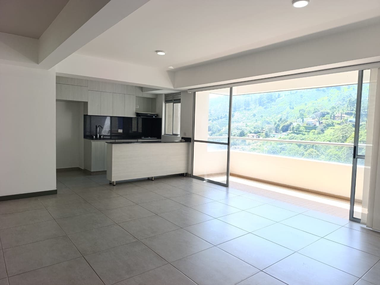 Apartamento en arriendo en Aves María, Sabaneta — foto 3 de 15