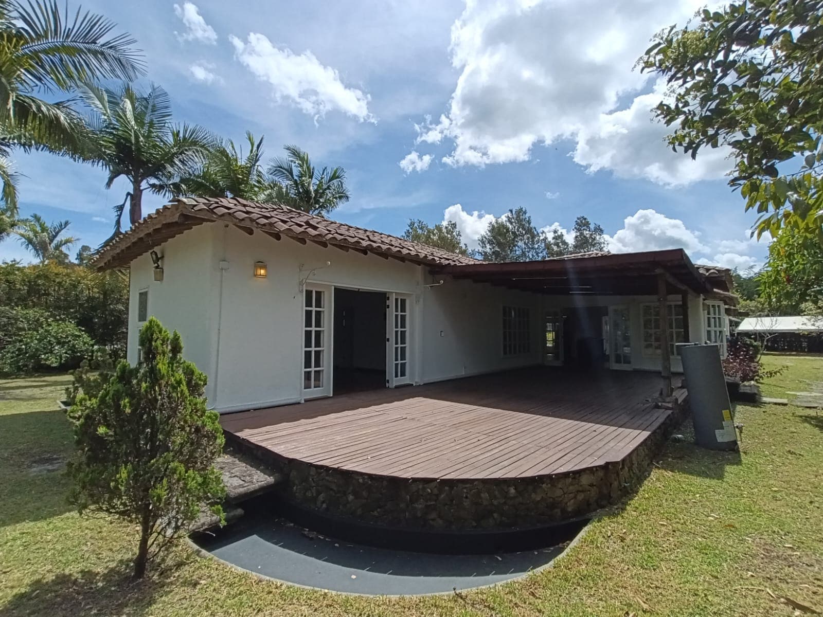 Casa Campestre en arriendo en Aeropuerto Jose María Cordoba, Rionegro — foto 1 de 20