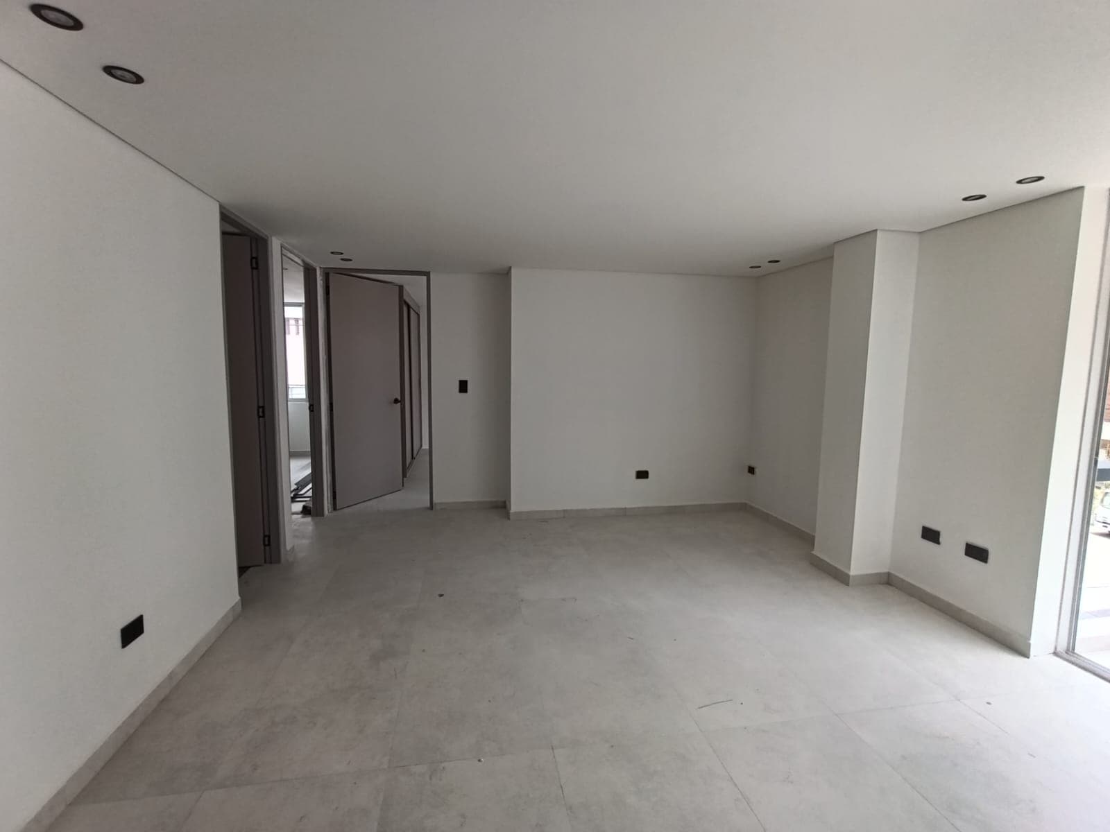 Apartamento en arriendo en Barrio Triste Corazón De Jesús, Centro, Medellín — foto 1 de 19