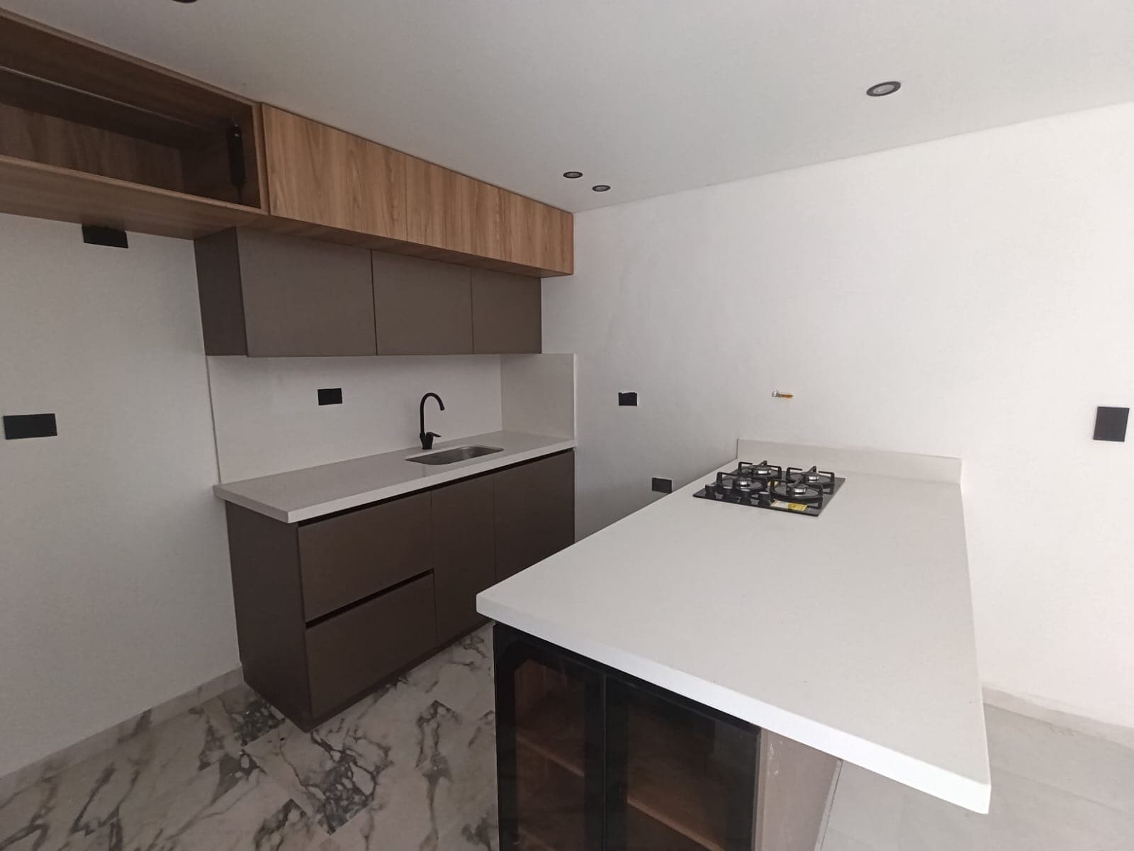Apartamento en arriendo en Barrio Triste Corazón De Jesús, Centro, Medellín — foto 3 de 19