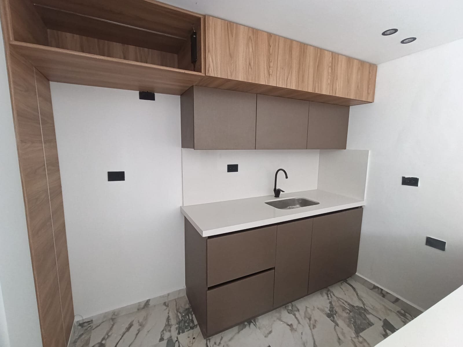Apartamento en arriendo en Barrio Triste Corazón De Jesús, Centro, Medellín — foto 4 de 19