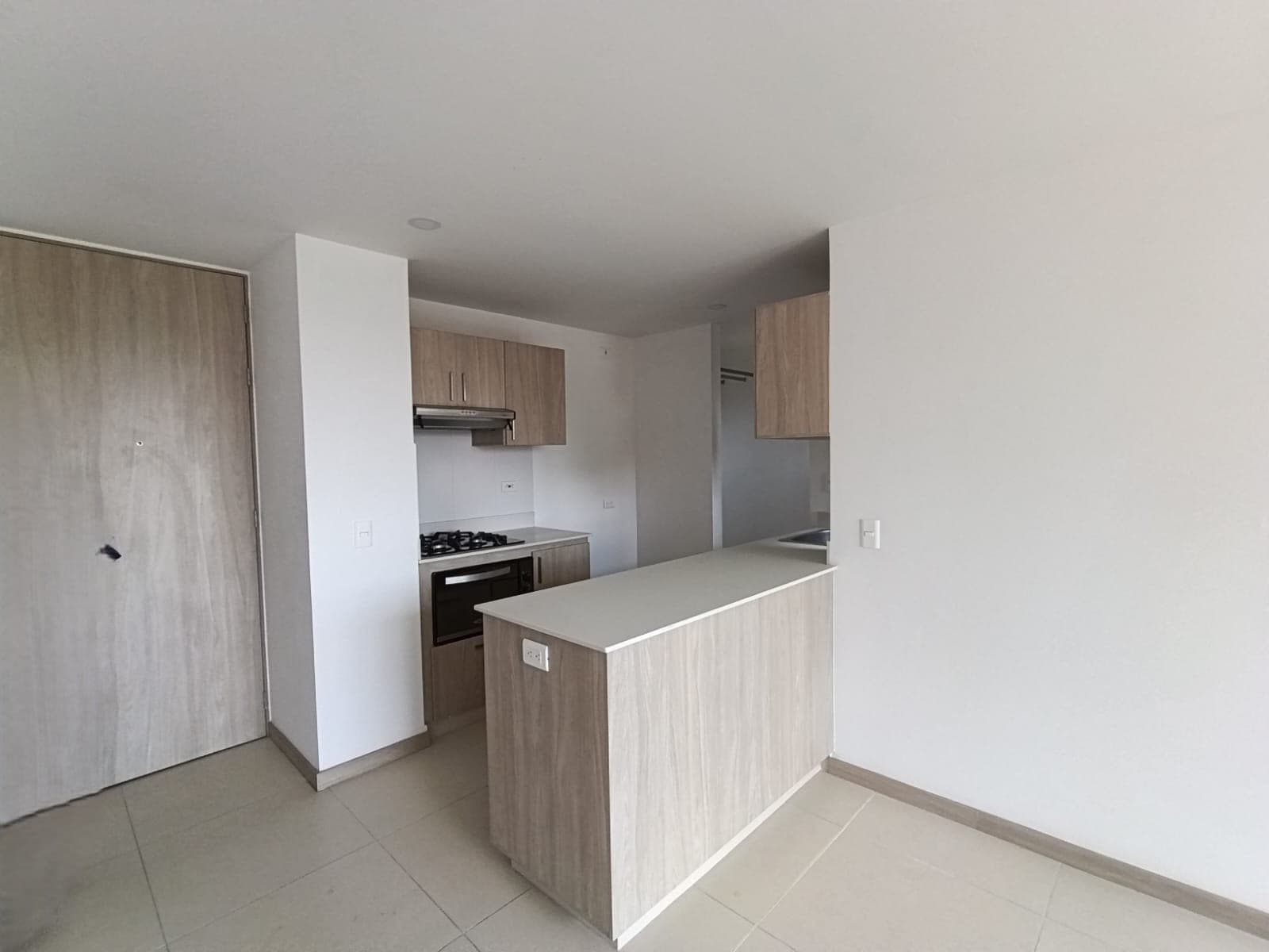 Apartamento en arriendo en Los Colegios, Rionegro — foto 1 de 12