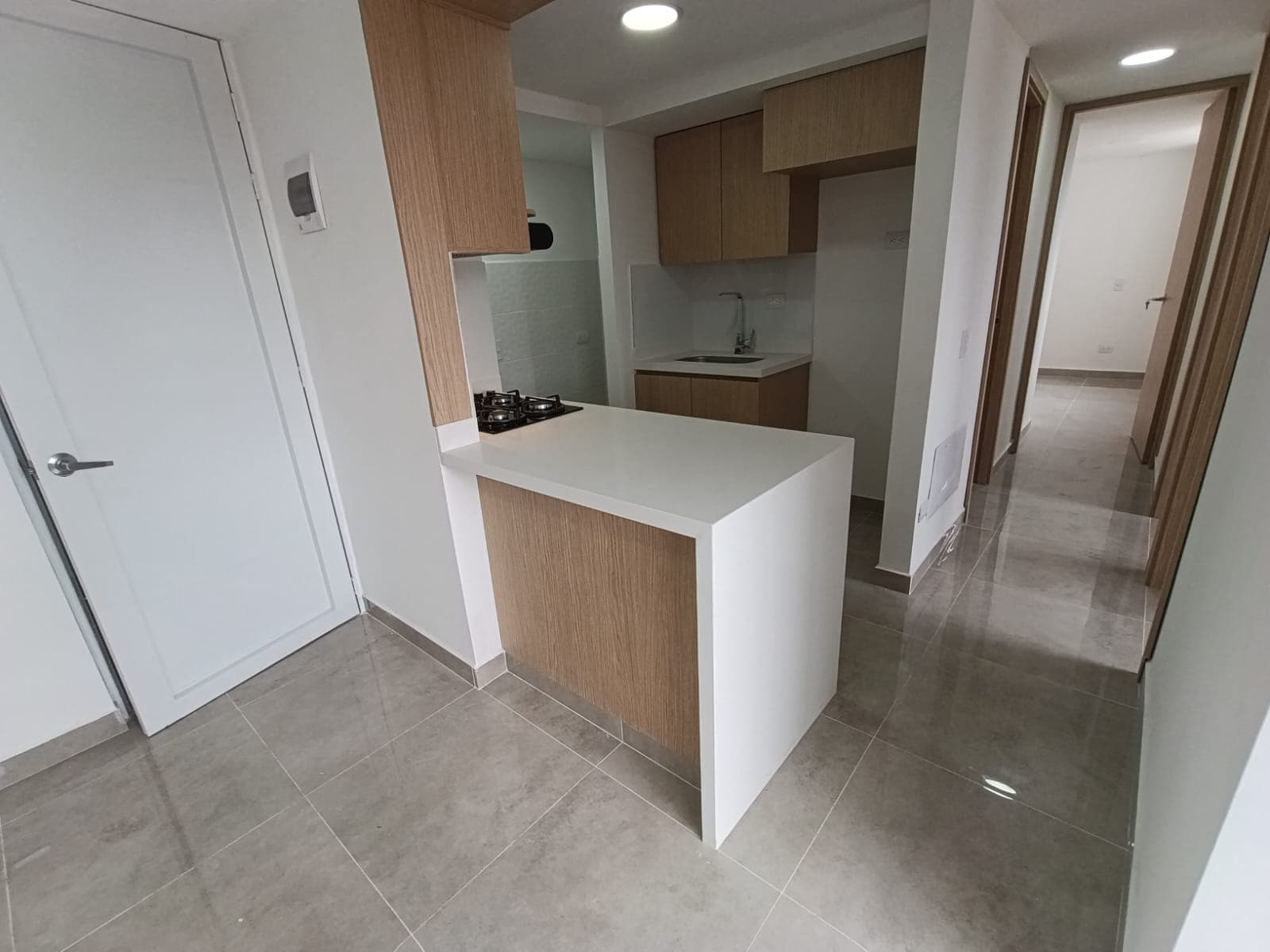 Apartamento en arriendo en Pajarito, Robledo, Medellín — foto 2 de 20