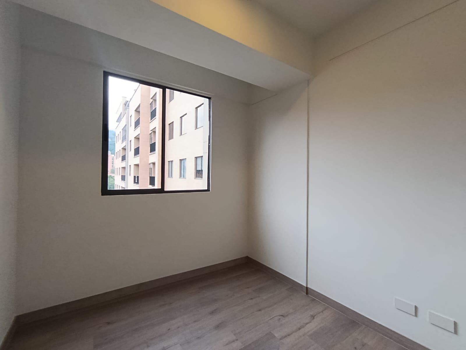 Apartamento en arriendo en Ciudad Del Rio, El Poblado, Medellín — foto 3 de 19