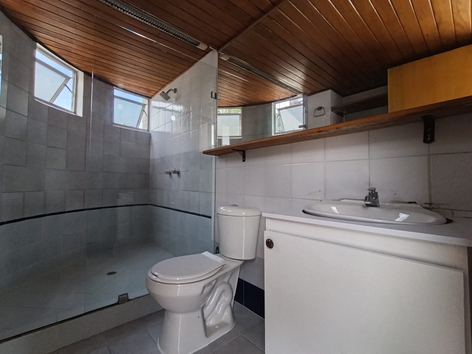 Apartamento en arriendo en Patio Bonito, El Poblado, Medellín — foto 5 de 14