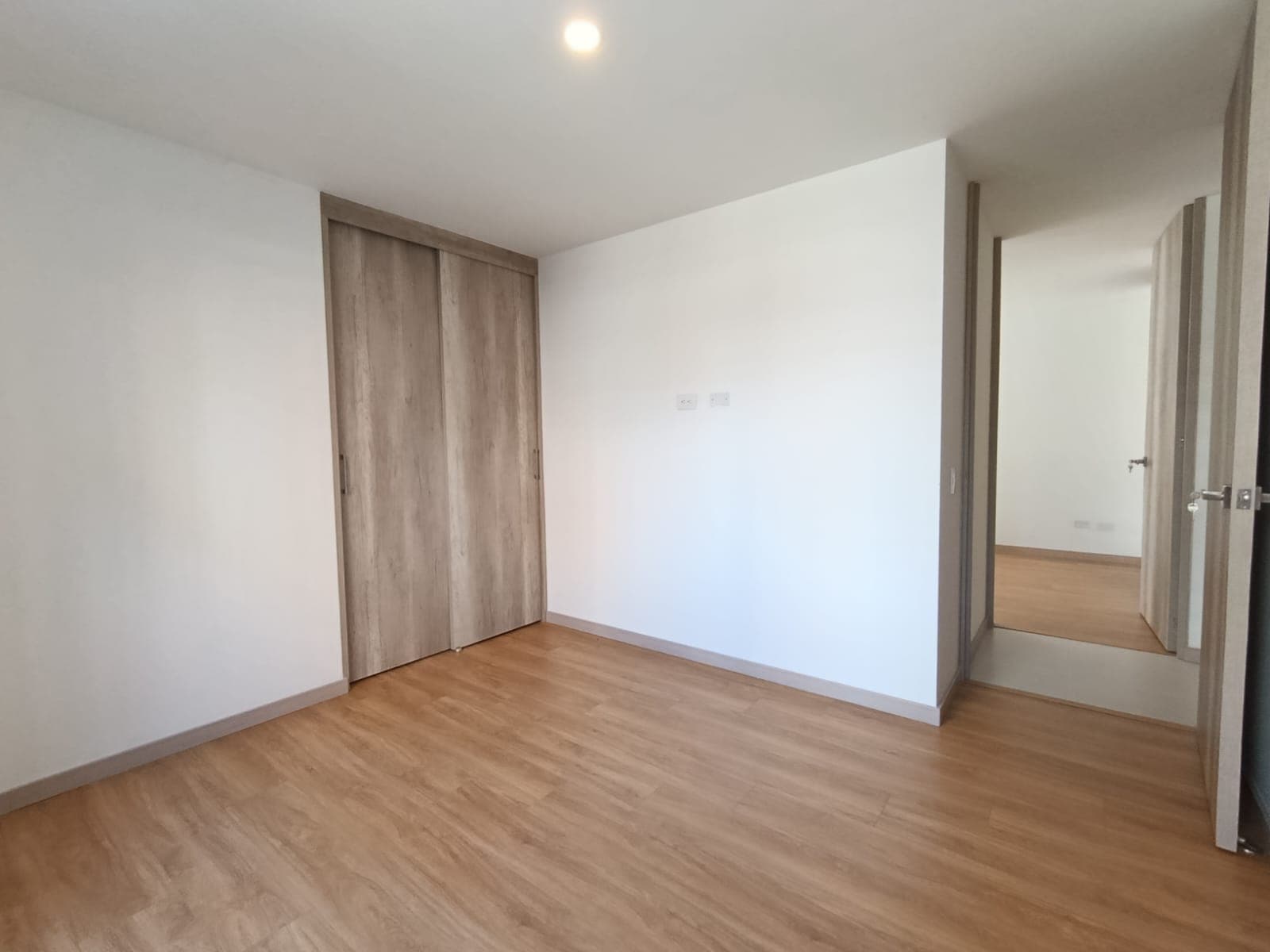 Apartamento en arriendo en Ciudad Del Rio, El Poblado, Medellín — foto 3 de 20