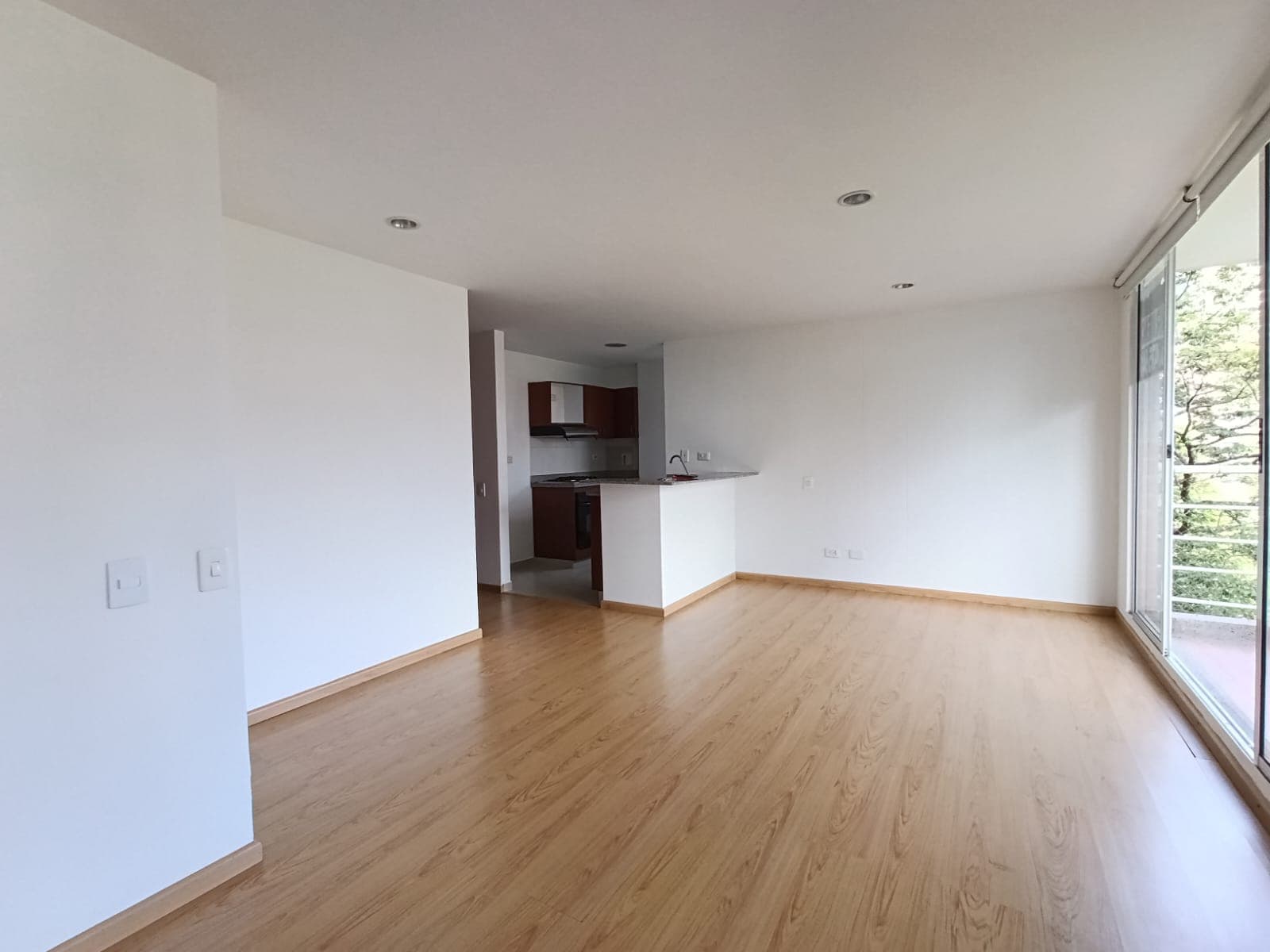 Apartamento en arriendo en Lalinde, El Poblado, Medellín — foto 3 de 10