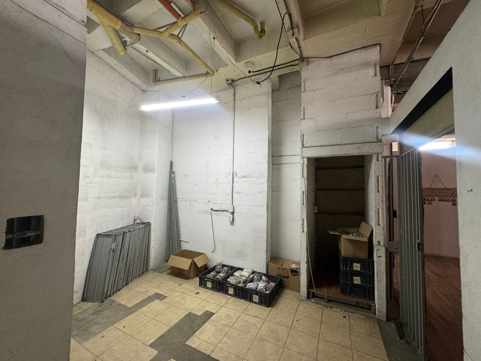 Bodega en arriendo en Guayabal, Medellín — foto 2 de 16