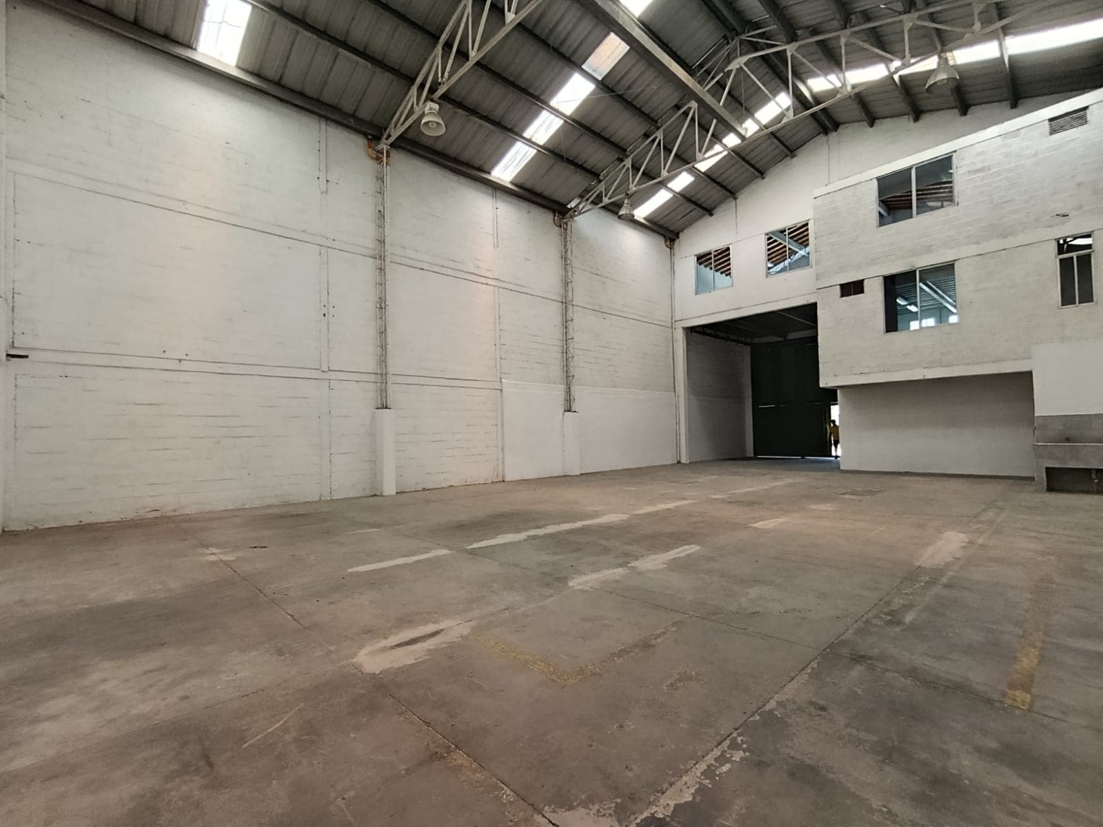 Bodega en arriendo en Sierra Morena, La Estrella — foto 5 de 17