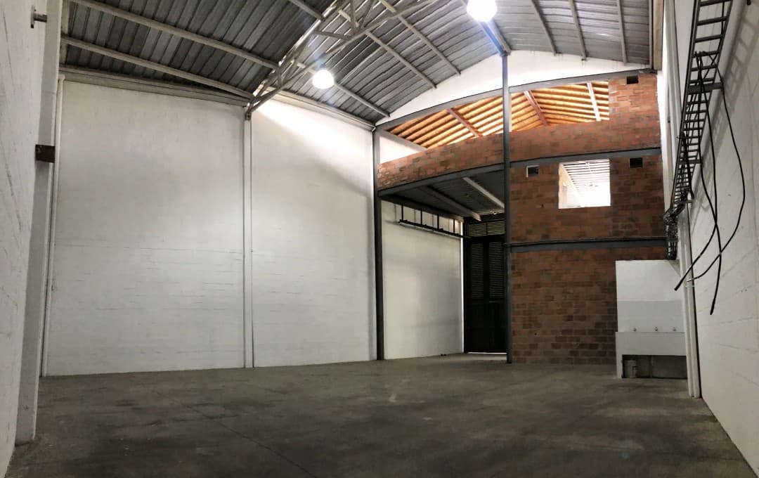 Bodega en arriendo en Sierra Morena, La Estrella — foto 3 de 17
