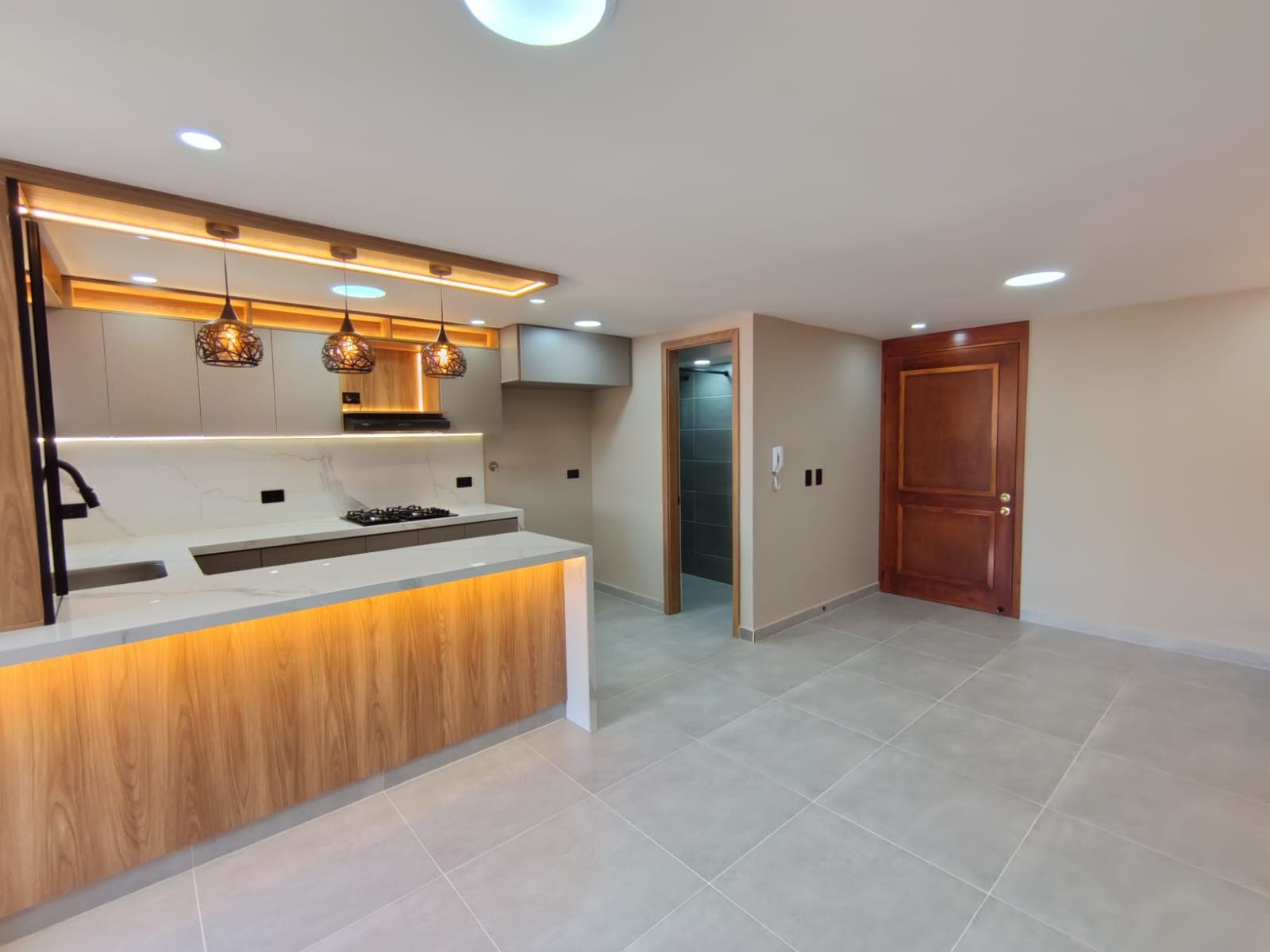 Apartamento en arriendo en La America, Medellín — foto 1 de 20