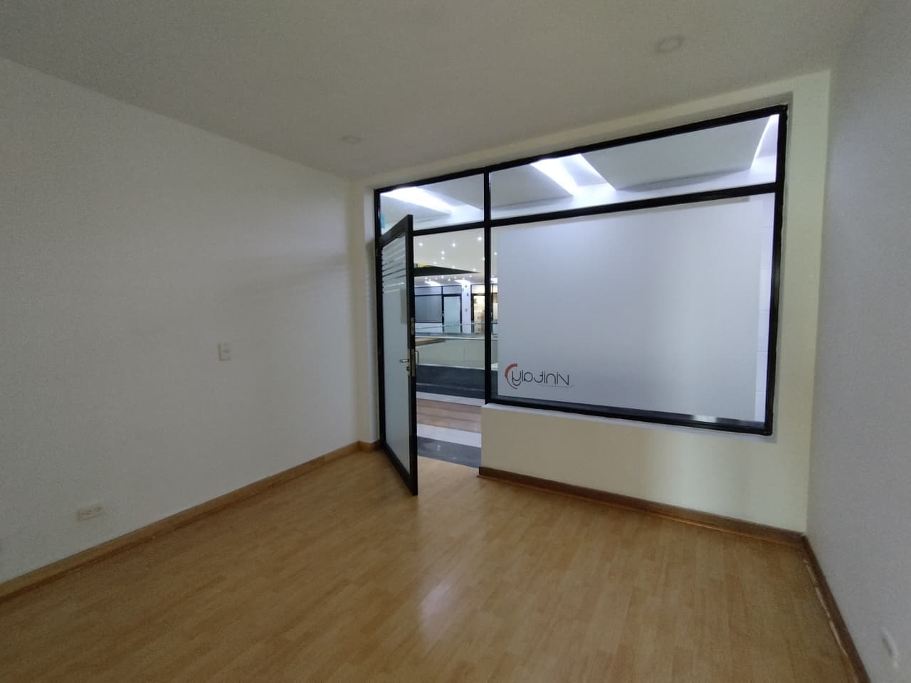 Local en arriendo en Milla De Oro, El Poblado, Medellín — foto 5 de 11