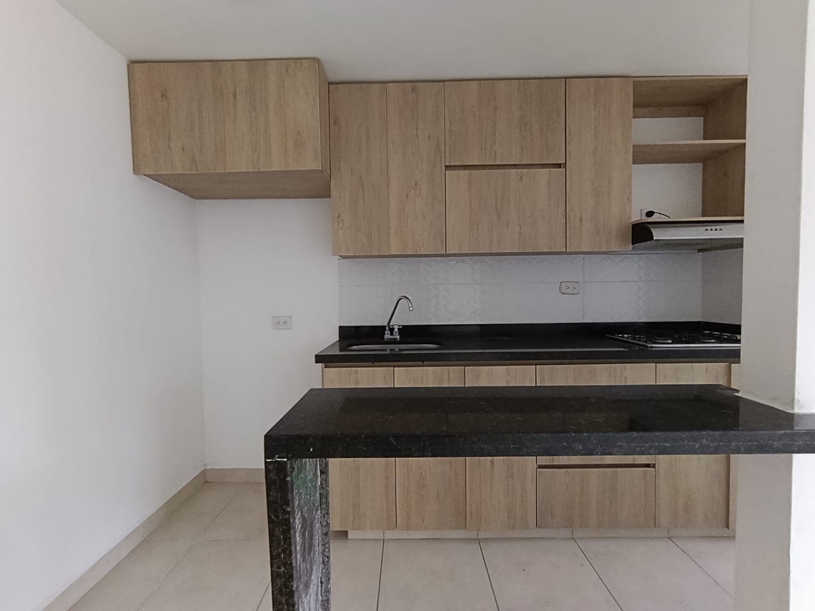 Apartamento en arriendo en La Doctora, Sabaneta — foto 1 de 15