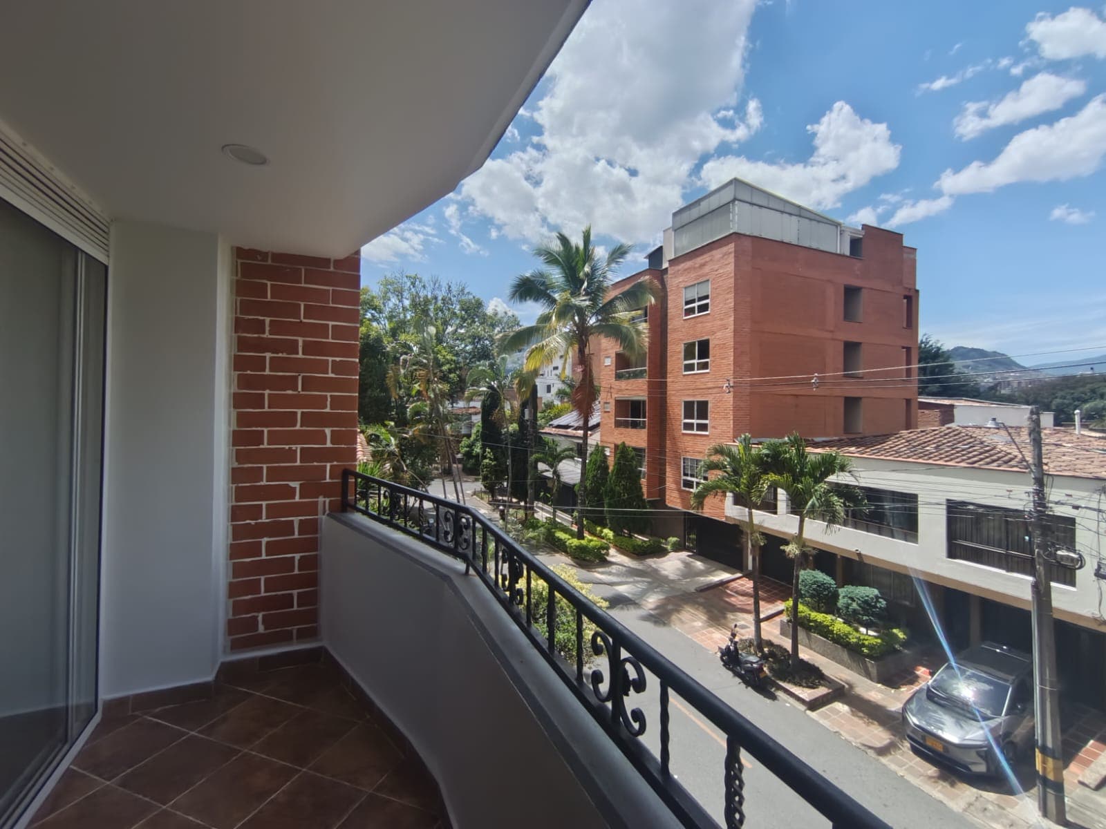 Apartamento en arriendo en El Velódromo, Laureles, Medellín — foto 1 de 19
