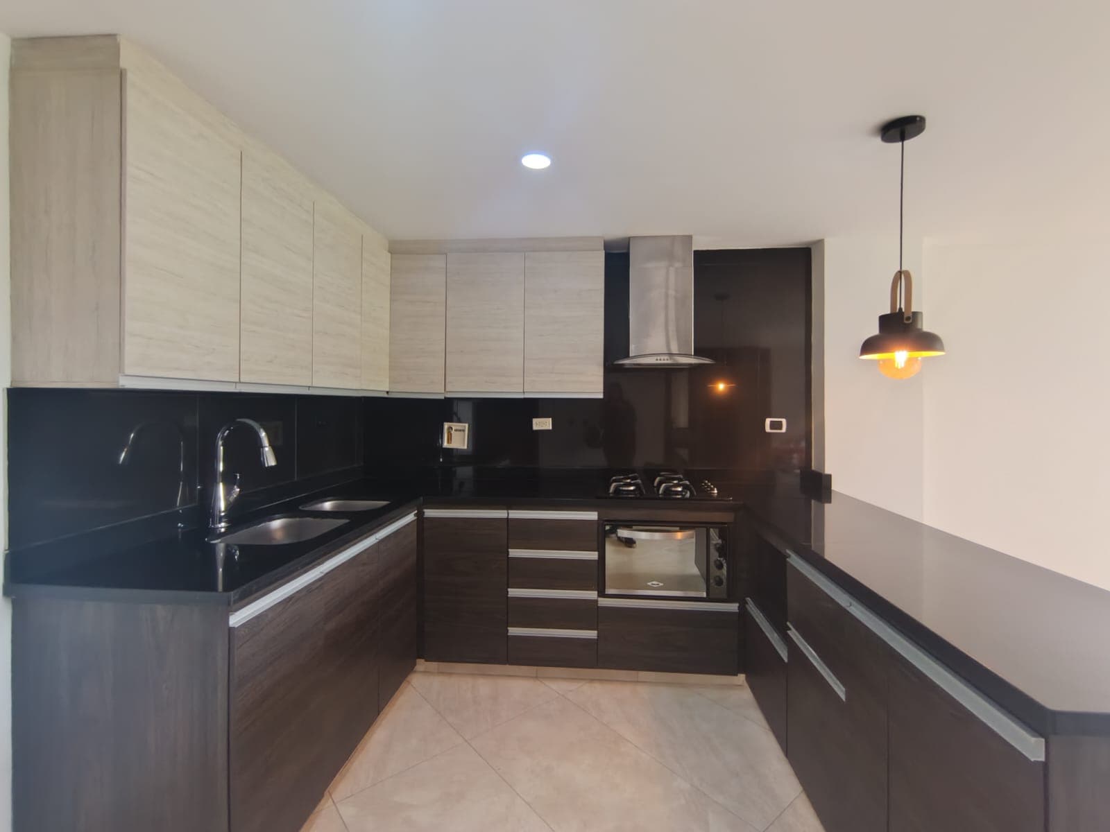Apartamento en arriendo en El Velódromo, Laureles, Medellín — foto 5 de 19