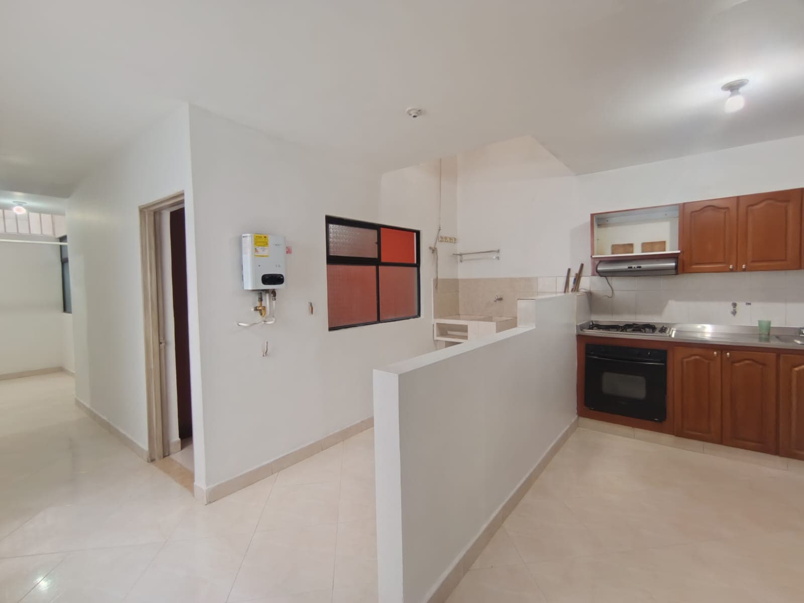 Apartamento en arriendo en La America, Medellín — foto 3 de 12