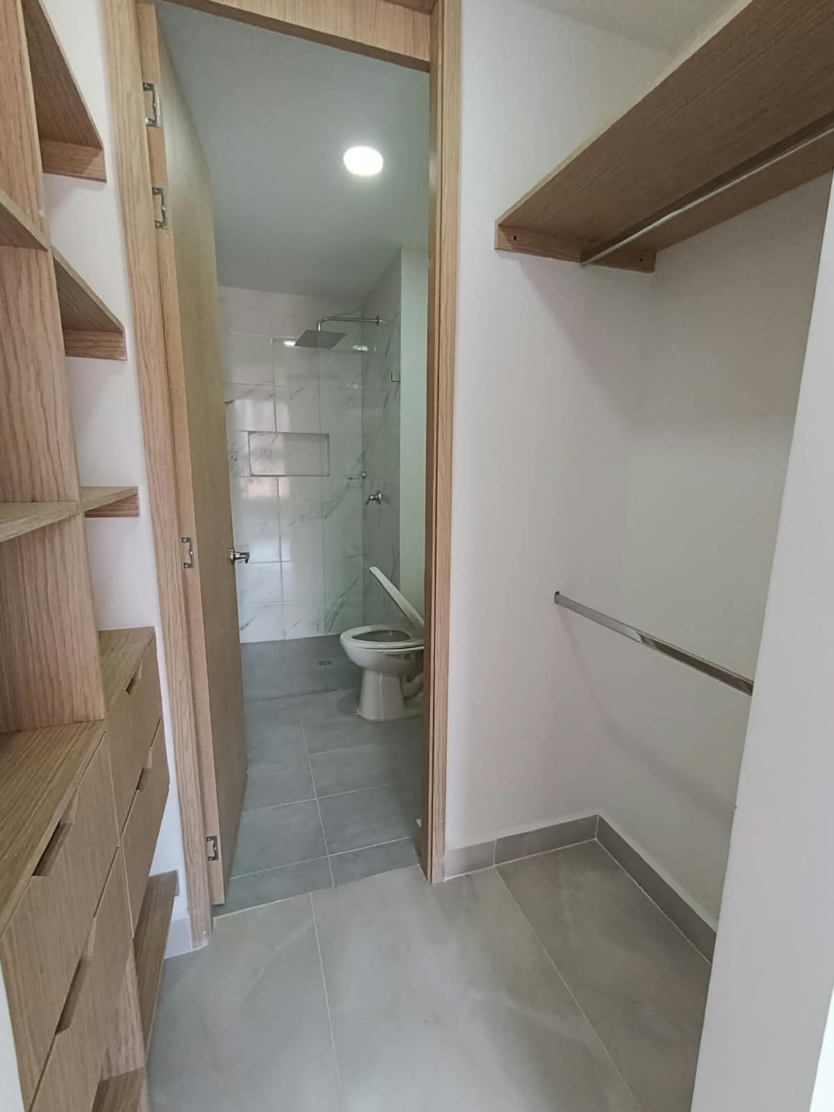 Apartamento en arriendo en El Carmelo, Sabaneta — foto 4 de 17
