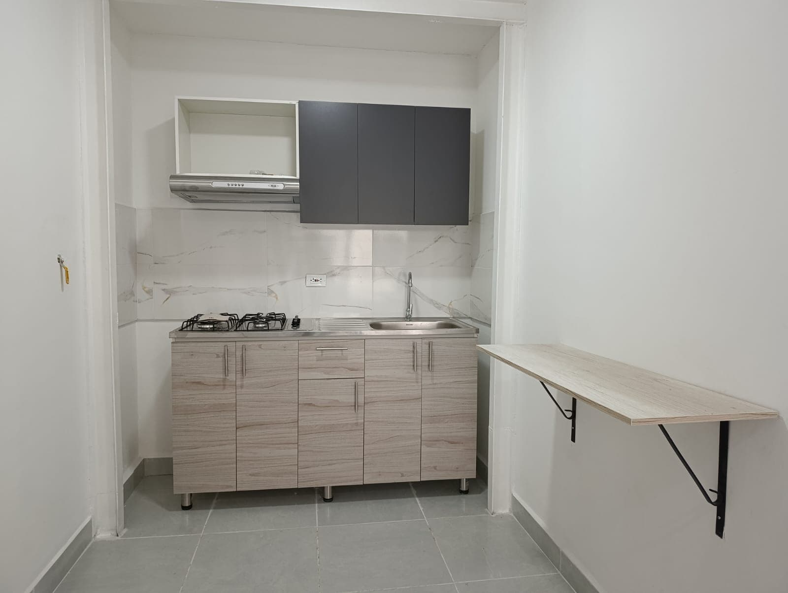Apartamento en arriendo en El Salvador, Centro, Medellín — foto 1 de 11