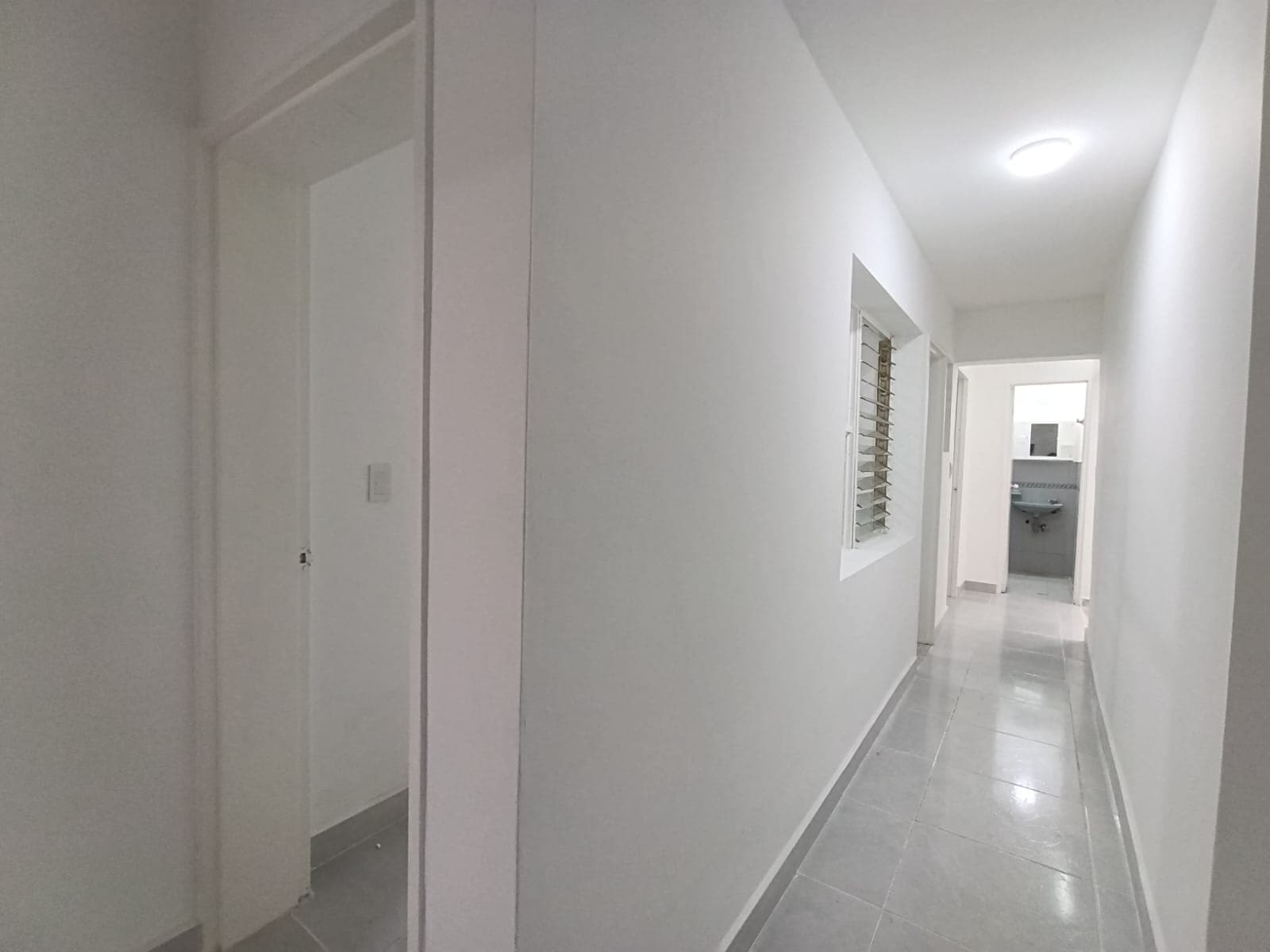 Apartamento en arriendo en El Salvador, Centro, Medellín — foto 3 de 11