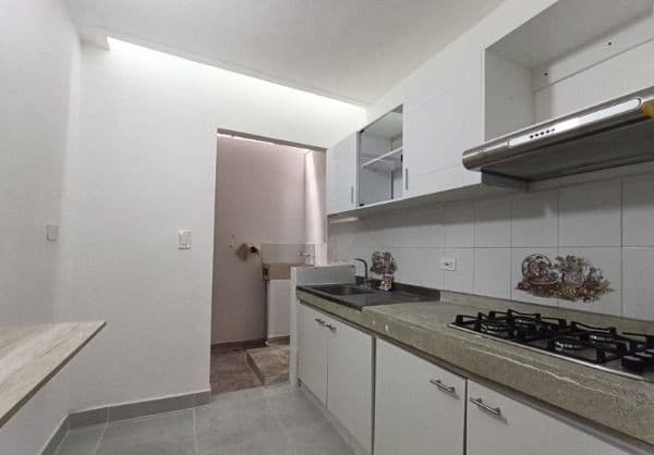 Apartaestudio en arriendo en El Salvador, Centro, Medellín — foto 2 de 10