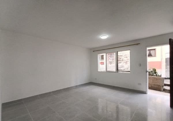 Apartaestudio en arriendo en El Salvador, Centro, Medellín — foto 5 de 10