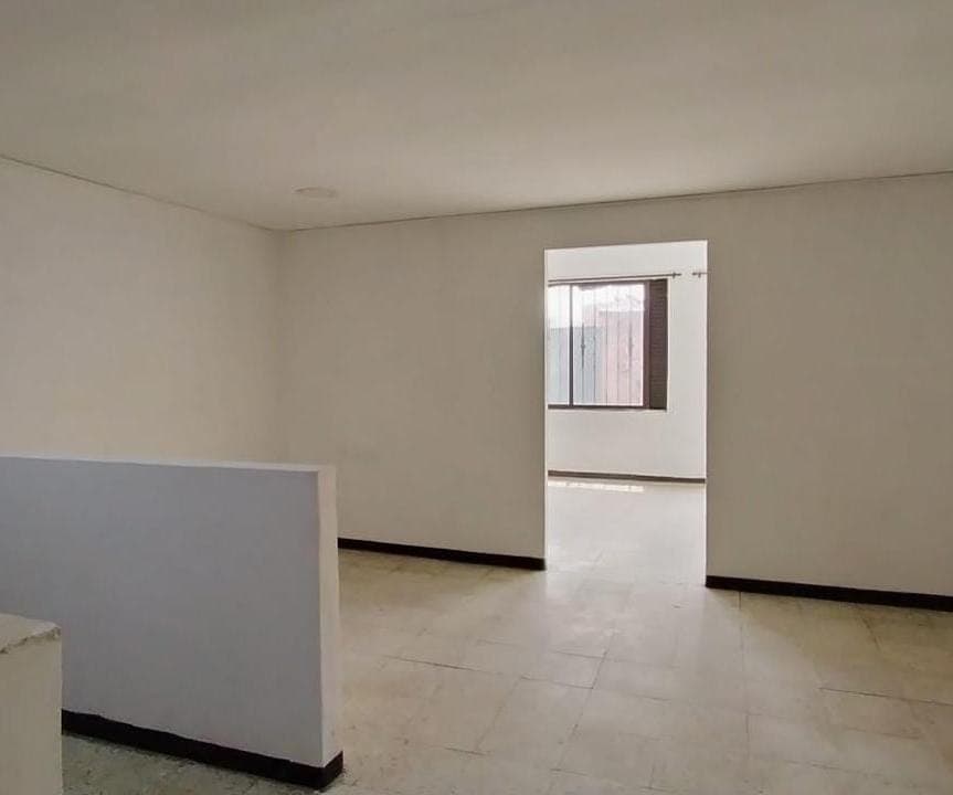 Bodega en arriendo en Barrio Colombia, El Poblado, Medellín — foto 4 de 9