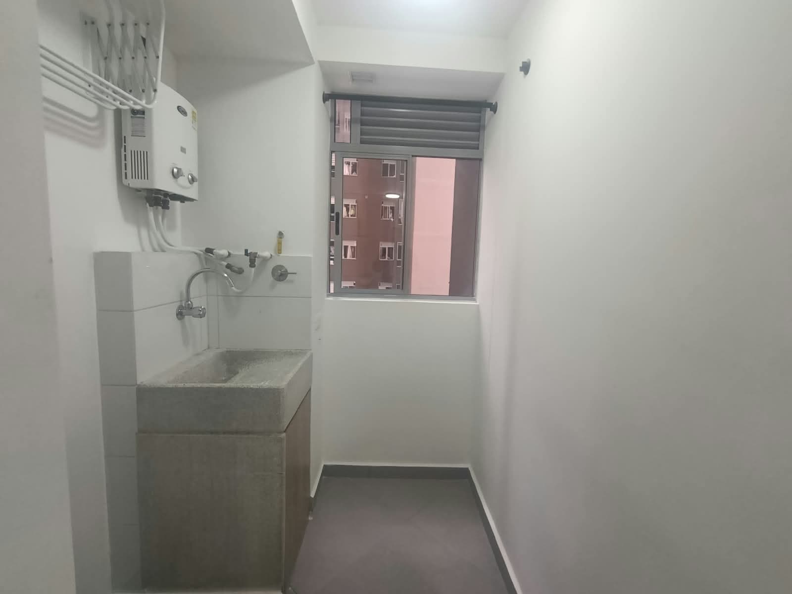 Apartamento en arriendo en Vegas De San Jose, Sabaneta — foto 3 de 17