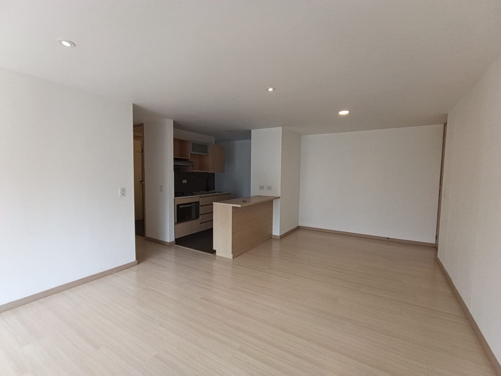 Apartamento en arriendo en Loma Del Esmeraldal, Envigado — foto 4 de 20