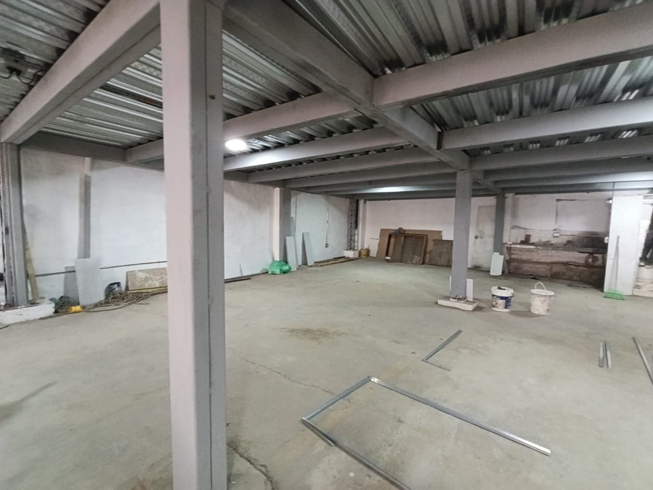 Bodega en arriendo en La Candelaria, Centro, Medellín — foto 3 de 15