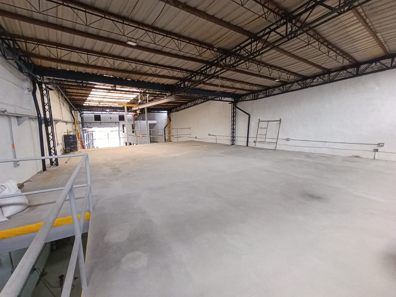 Bodega en arriendo en La Candelaria, Centro, Medellín — foto 4 de 15