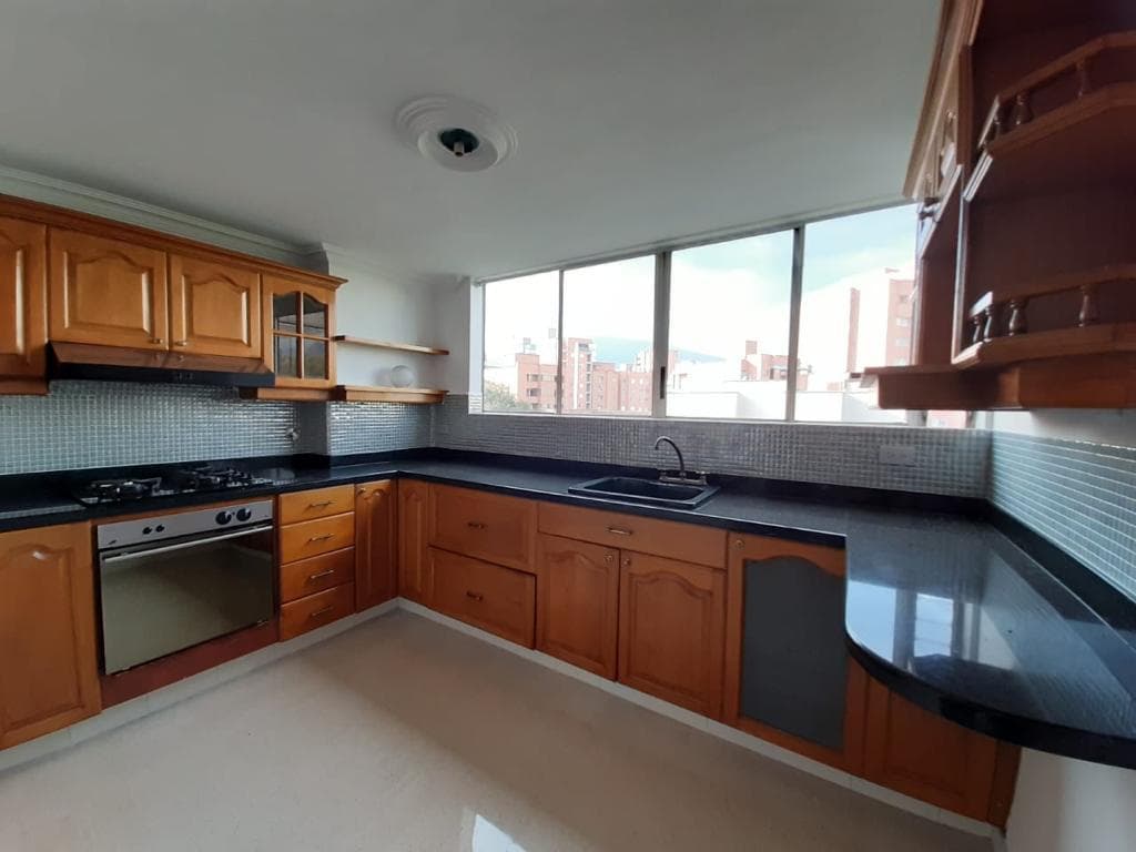Apartamento en arriendo en Laureles, Medellín — foto 3 de 20