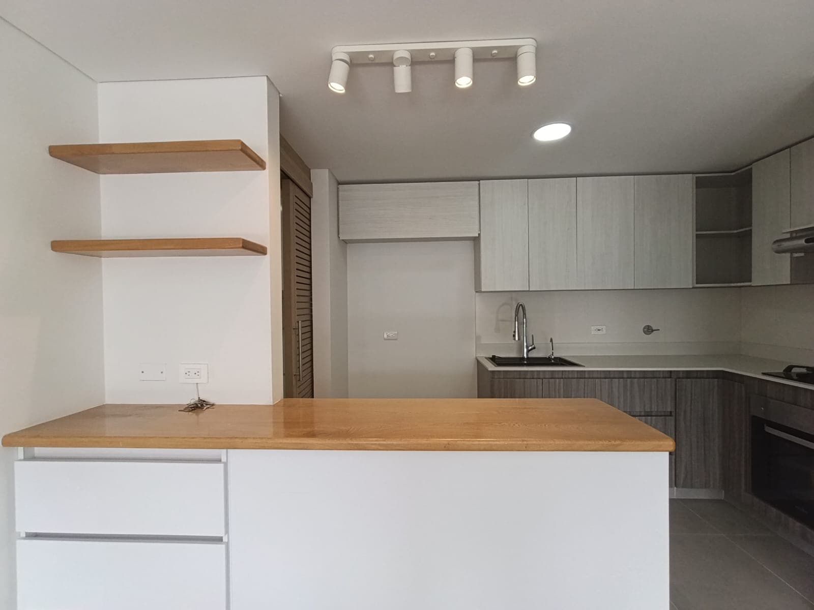 Apartamento en arriendo en Camino Verde, Envigado — foto 4 de 20