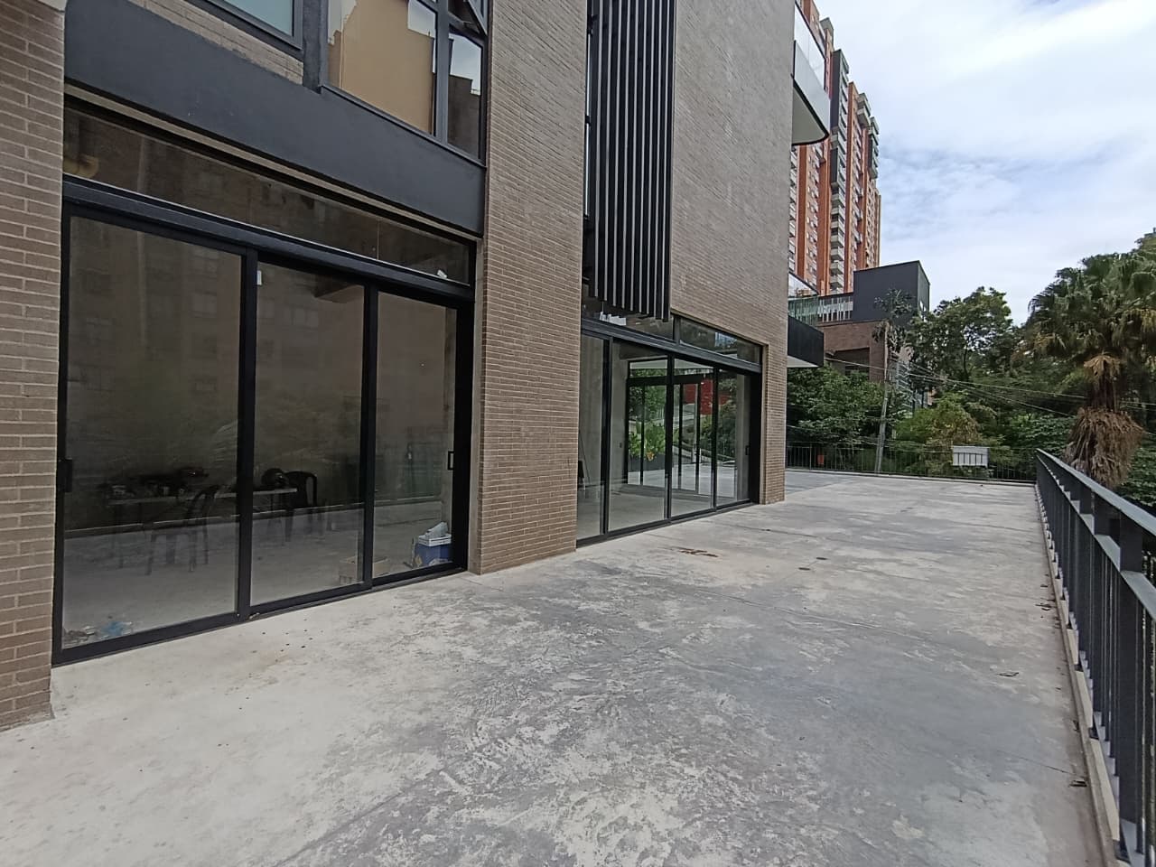Local en arriendo en Castropol, El Poblado, Medellín — foto 4 de 16
