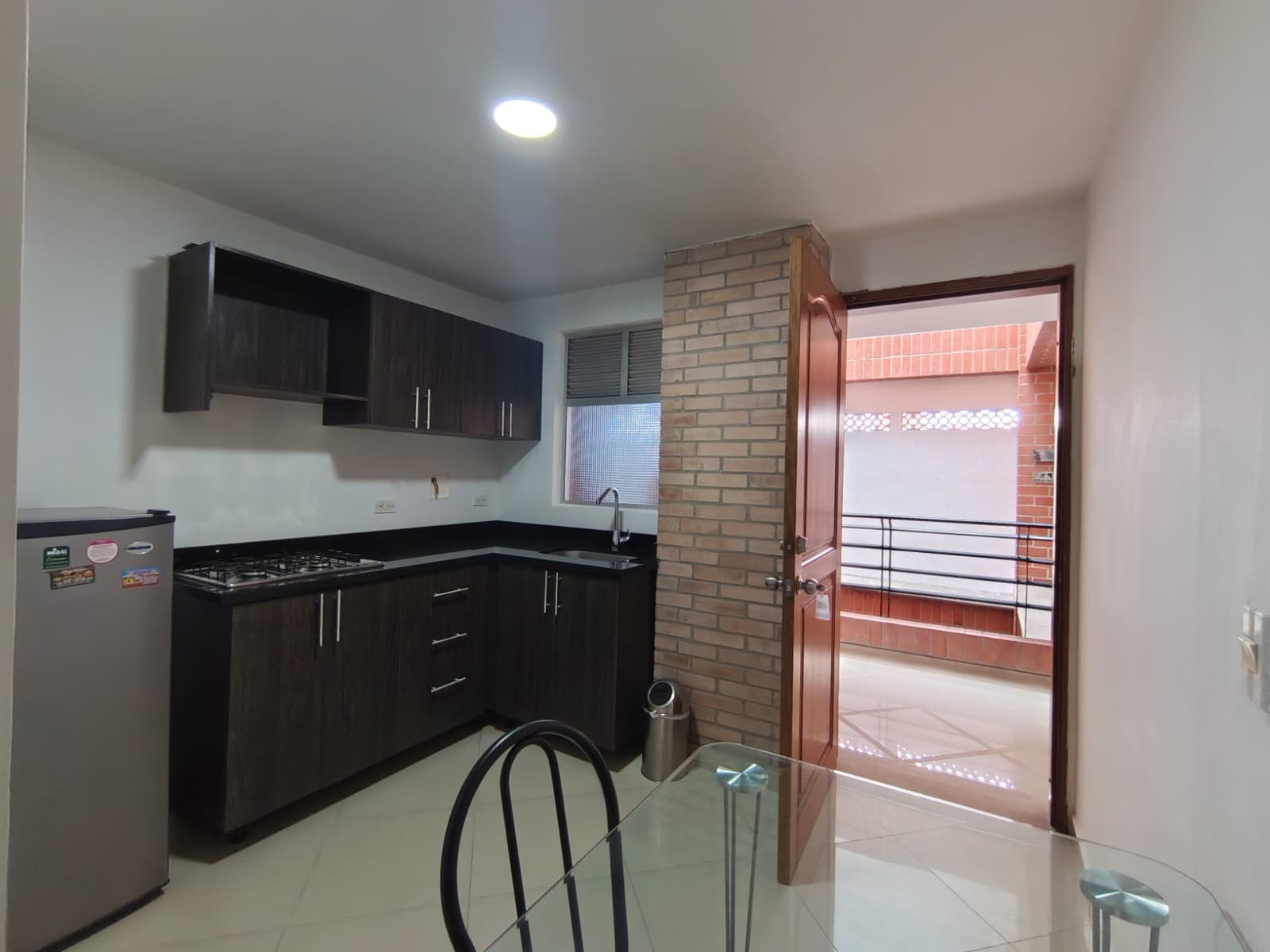 Apartaestudio en arriendo en Estadio, Laureles, Medellín — foto 3 de 8