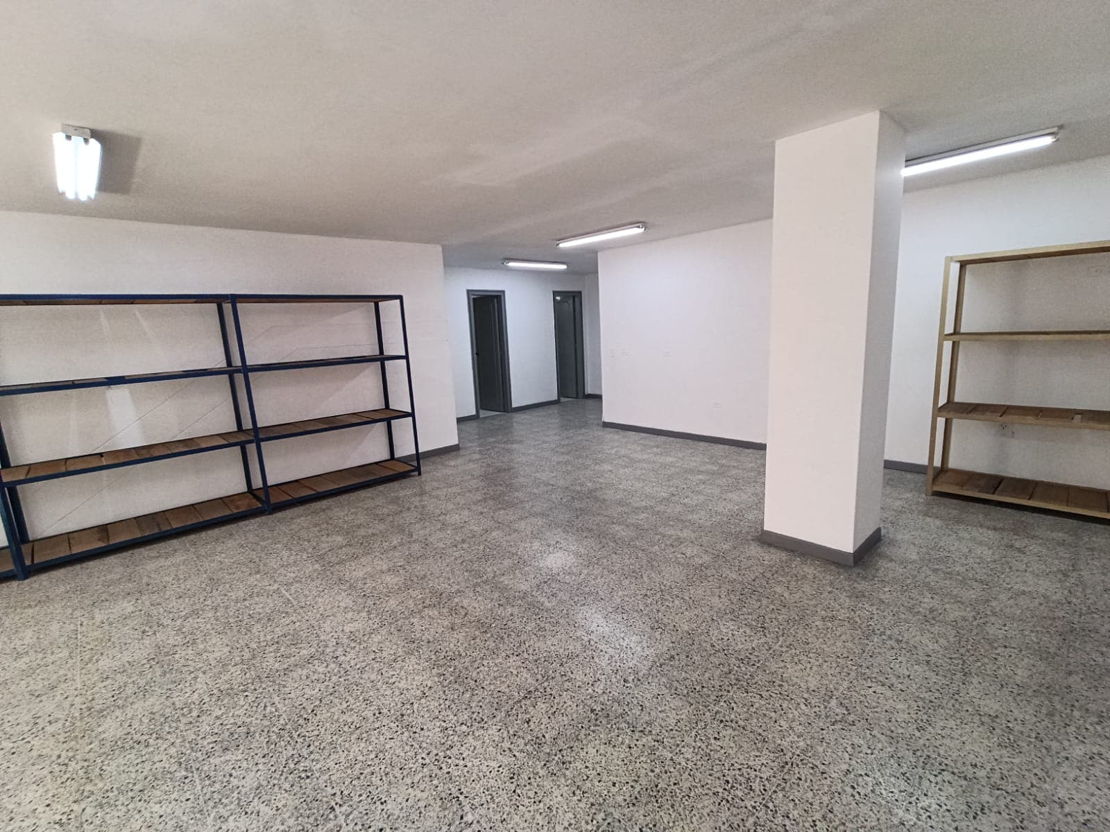 Local en arriendo en La Candelaria, Centro, Medellín — foto 3 de 10
