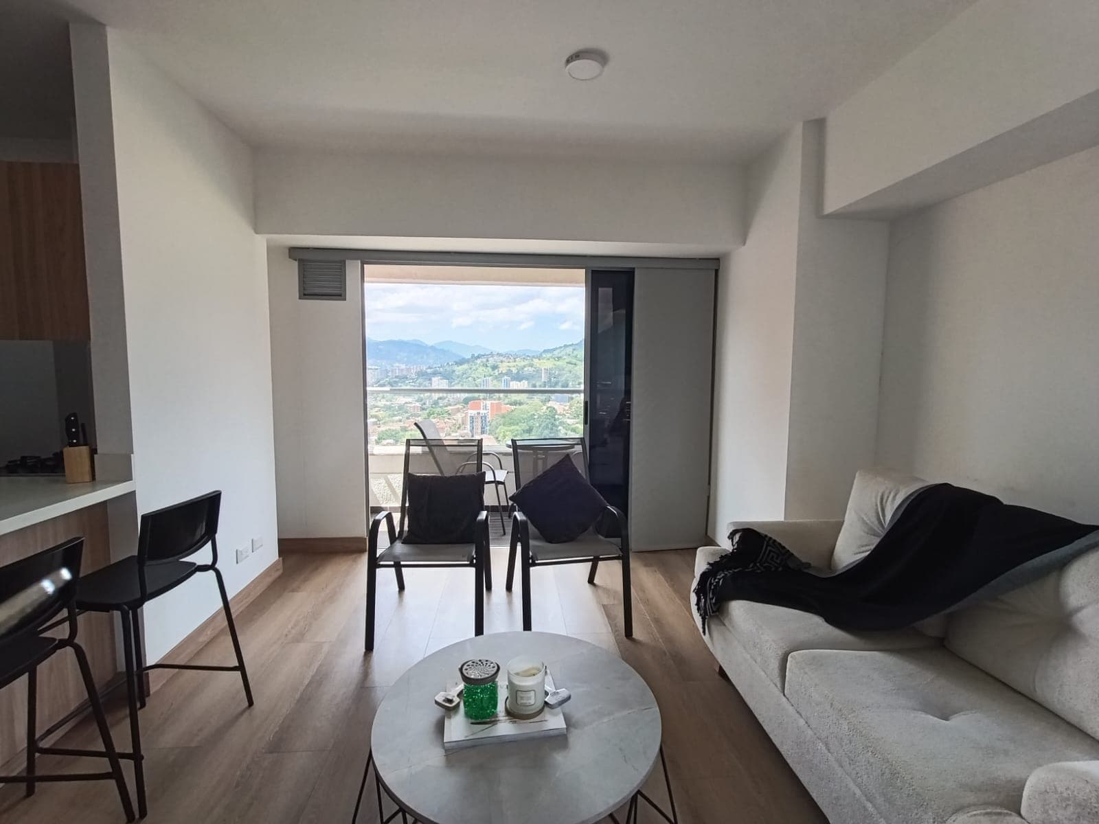 Apartamento en arriendo en Suramérica La, La Estrella — foto 1 de 17