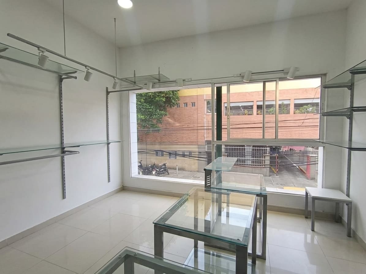 Local en arriendo en Estadio, Laureles, Medellín — foto 4 de 9