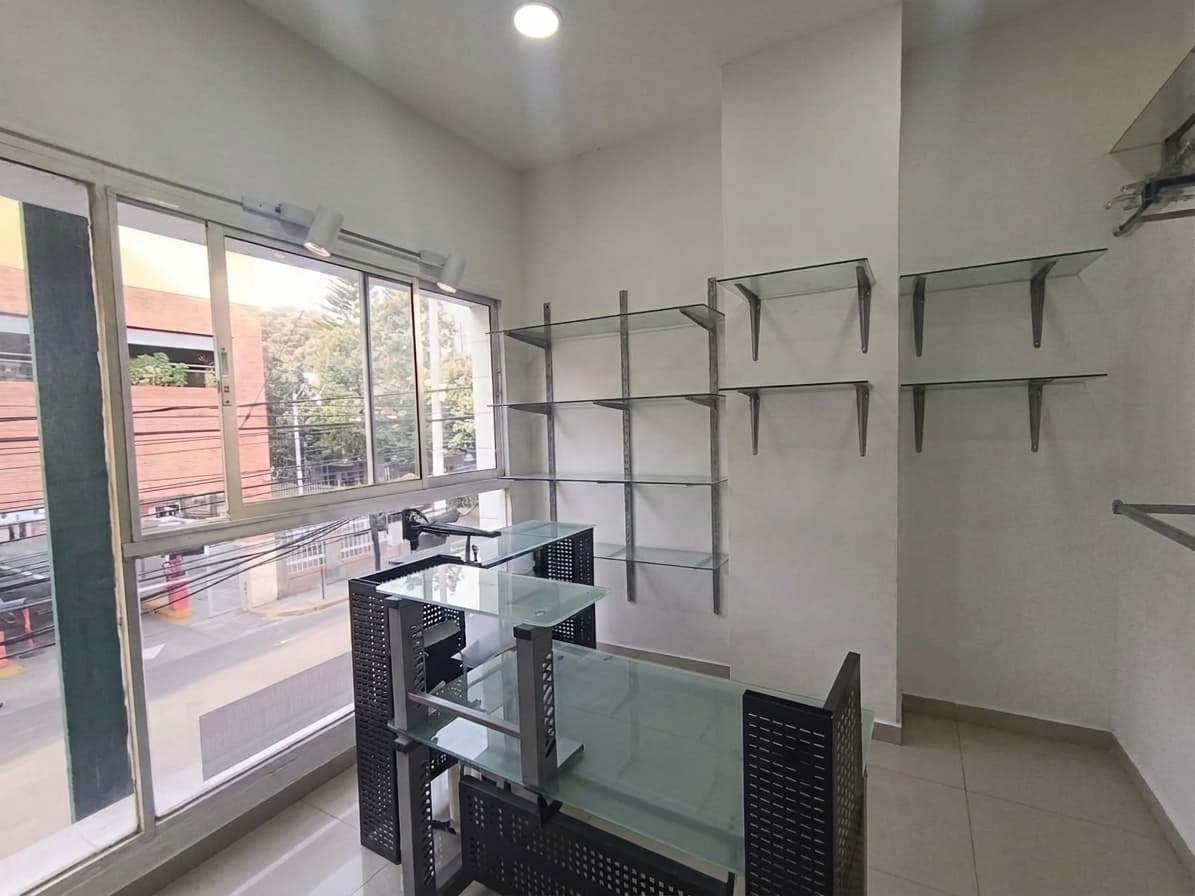 Local en arriendo en Estadio, Laureles, Medellín — foto 5 de 9