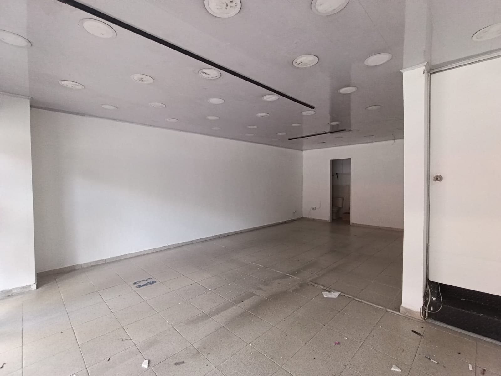 Local en arriendo en Guayaquil, Centro, Medellín — foto 3 de 17
