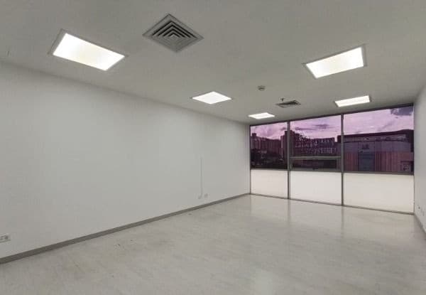 Oficina en arriendo en Las Casitas Envigado — foto 3 de 15
