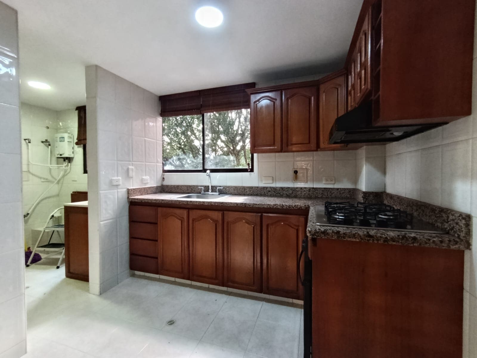 Apartamento en arriendo en San Lucas, El Poblado, Medellín — foto 5 de 15