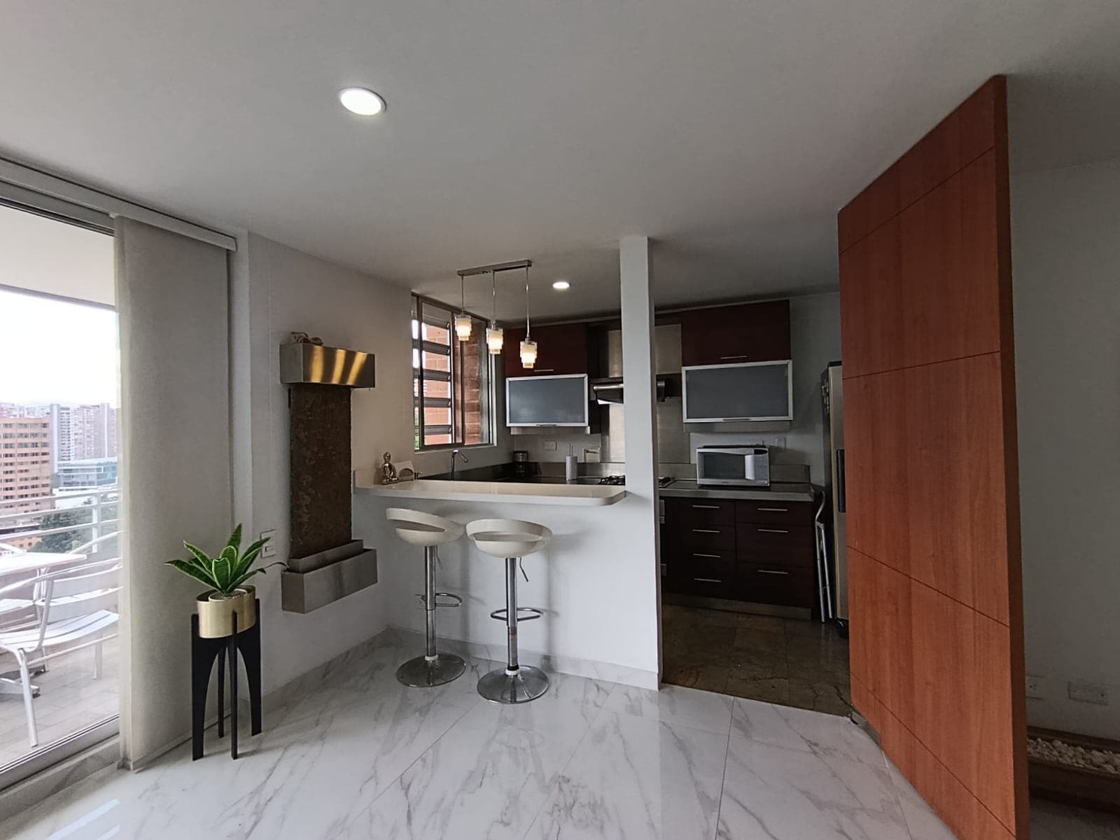 Apartamento en arriendo en El Tesoro, El Poblado, Medellín — foto 4 de 15