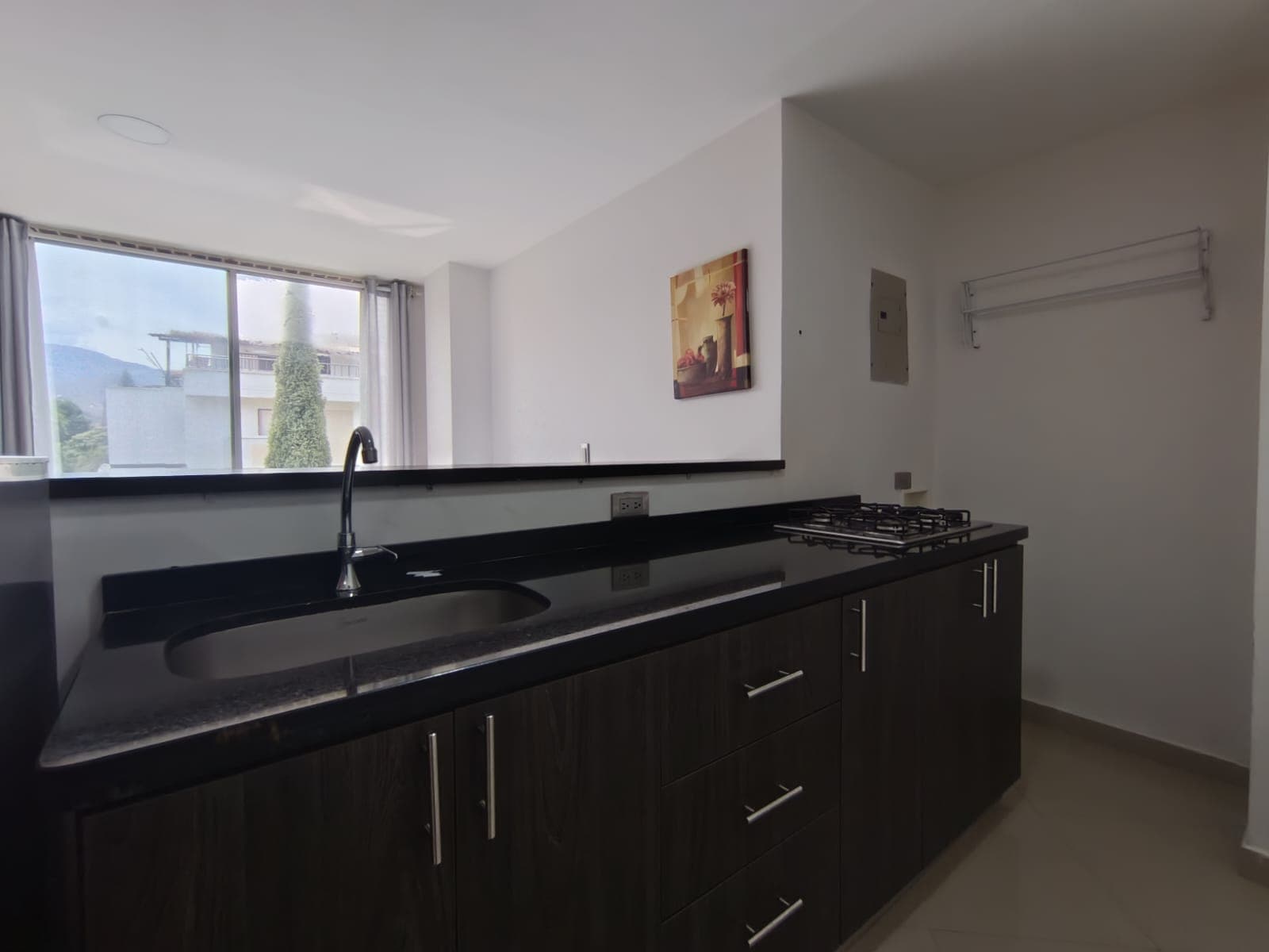 Apartaestudio en arriendo en Estadio, Laureles, Medellín — foto 2 de 9
