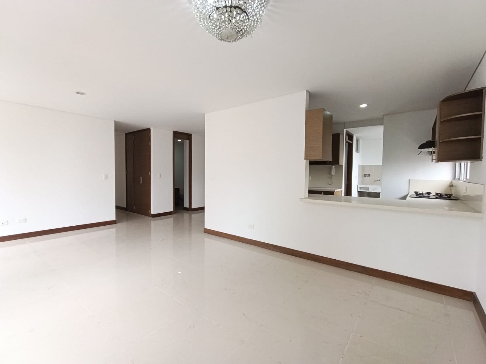 Apartamento en arriendo en Santa María De Los Ángeles, El Poblado, Medellín — foto 4 de 20